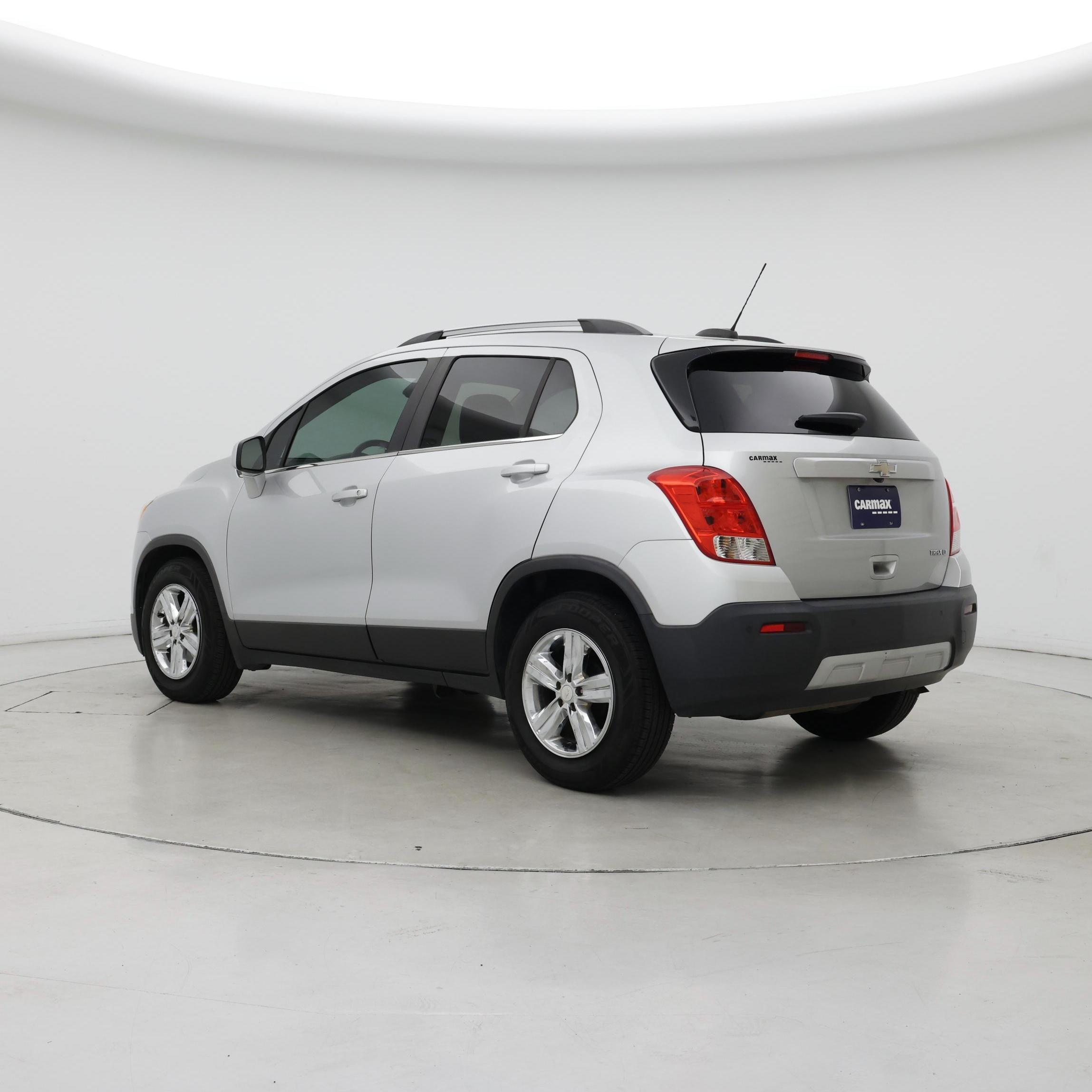 Thumbnail: 2016 Chevrolet Trax - 2