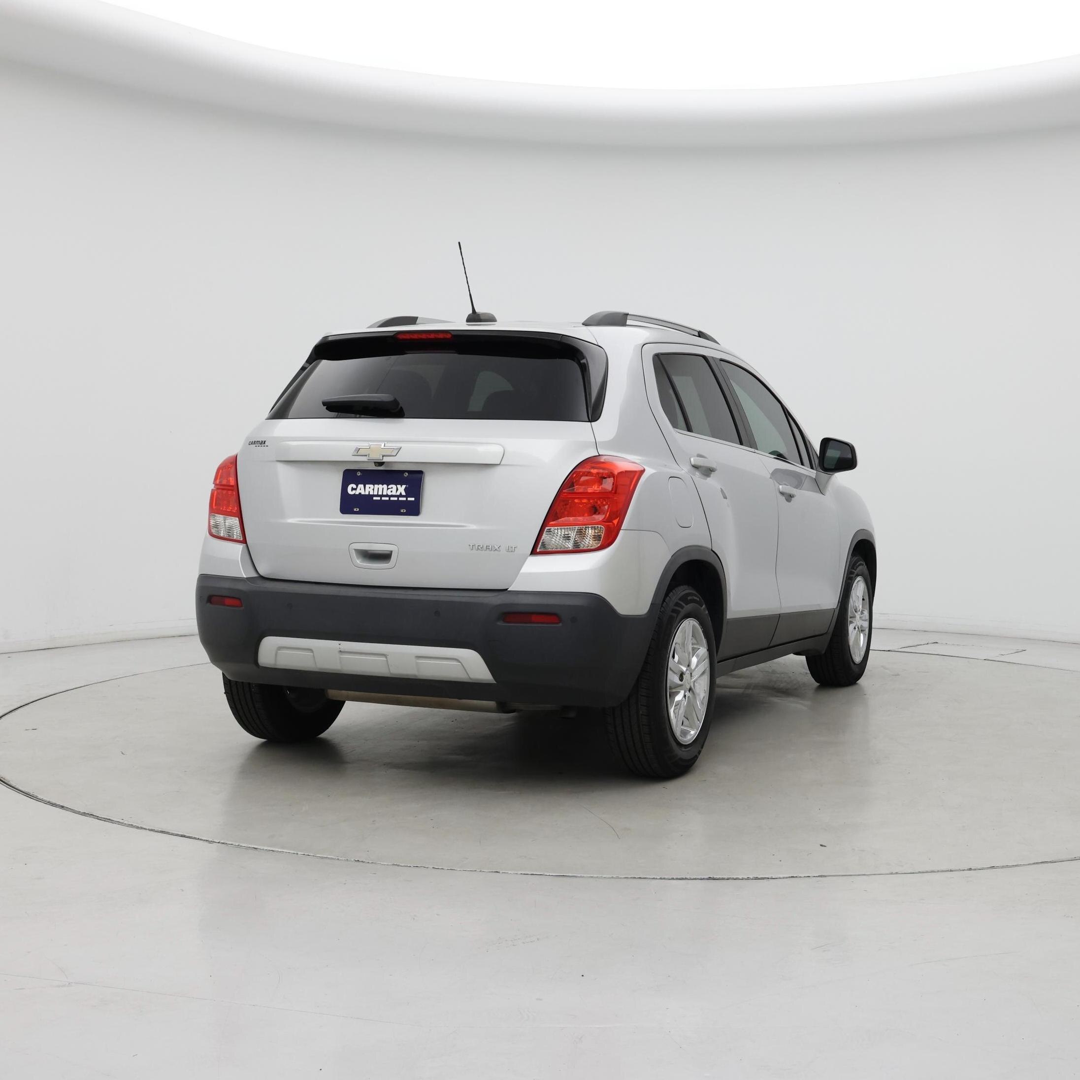 Thumbnail: 2016 Chevrolet Trax - 8
