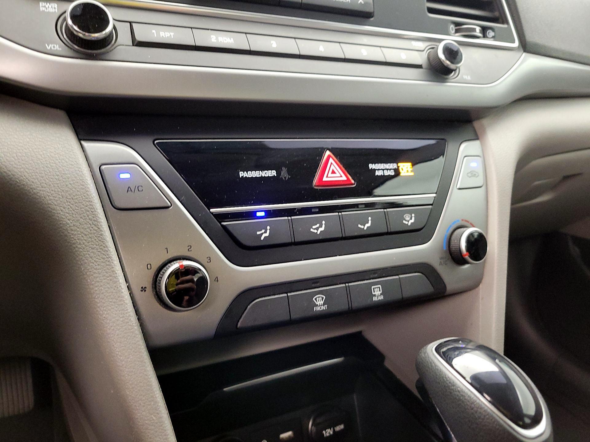 Thumbnail: 2018 Hyundai Elantra - 15