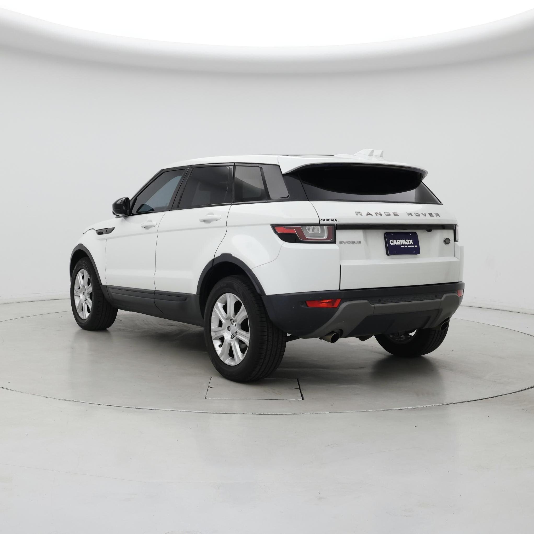 Thumbnail: 2017 Land Rover Range Rover Evoque - 2