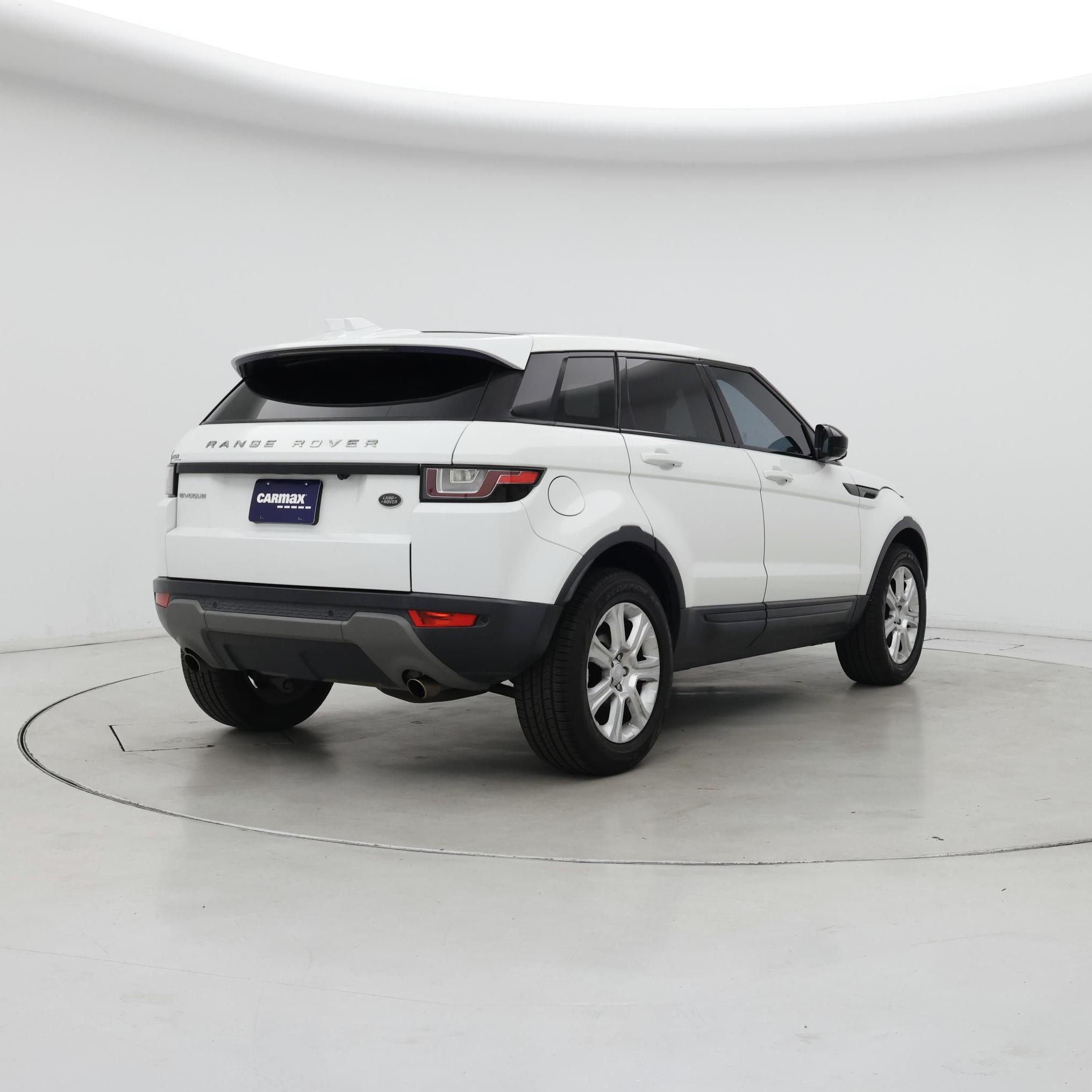 Thumbnail: 2017 Land Rover Range Rover Evoque - 8