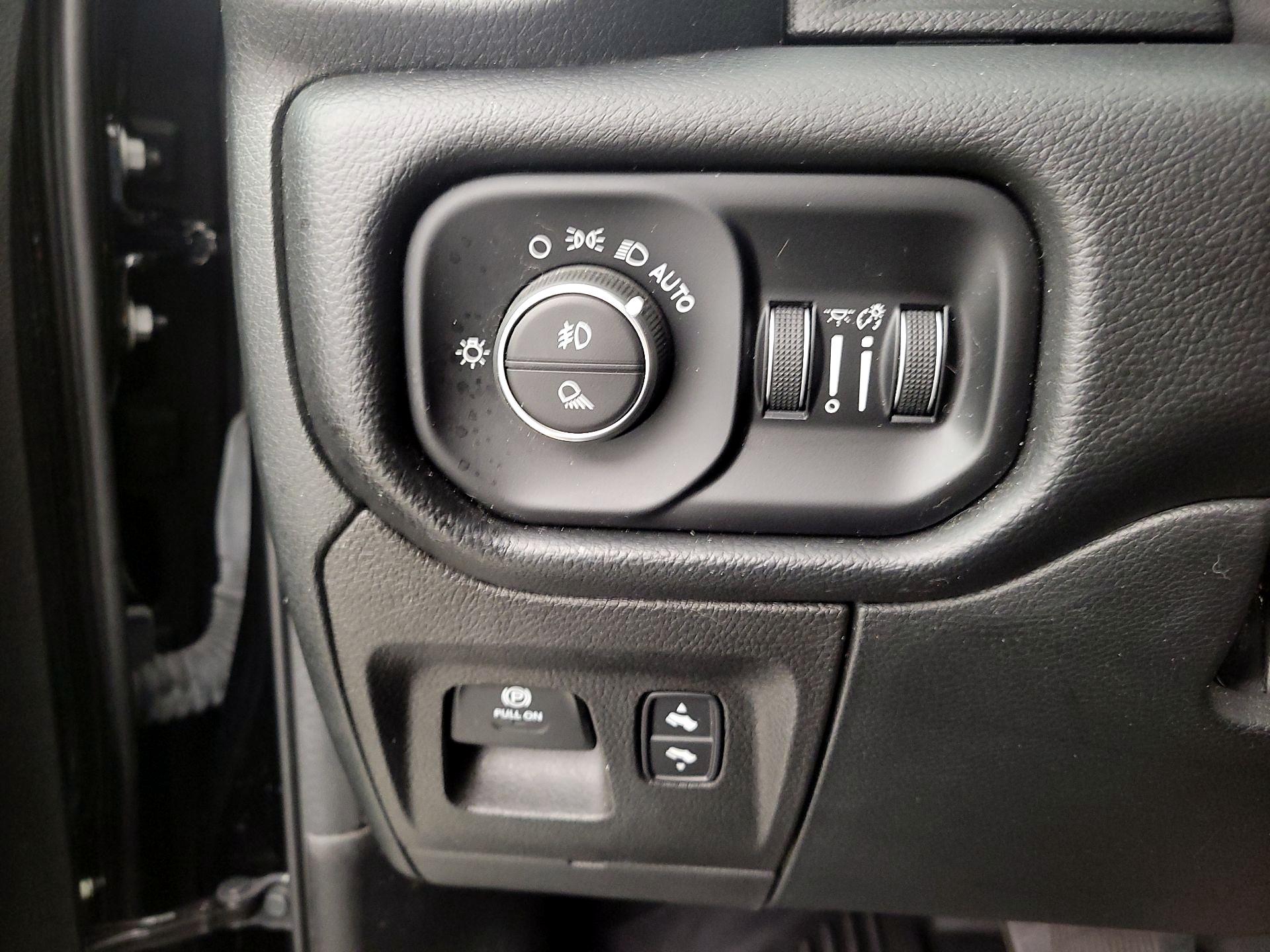 Thumbnail: 2022 RAM 1500 - 13