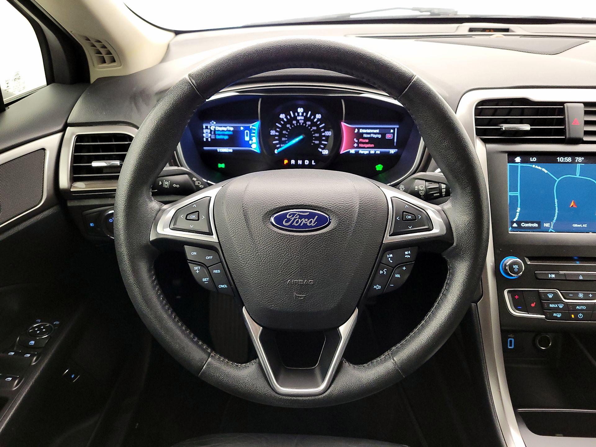 Thumbnail: 2017 Ford Fusion - 10