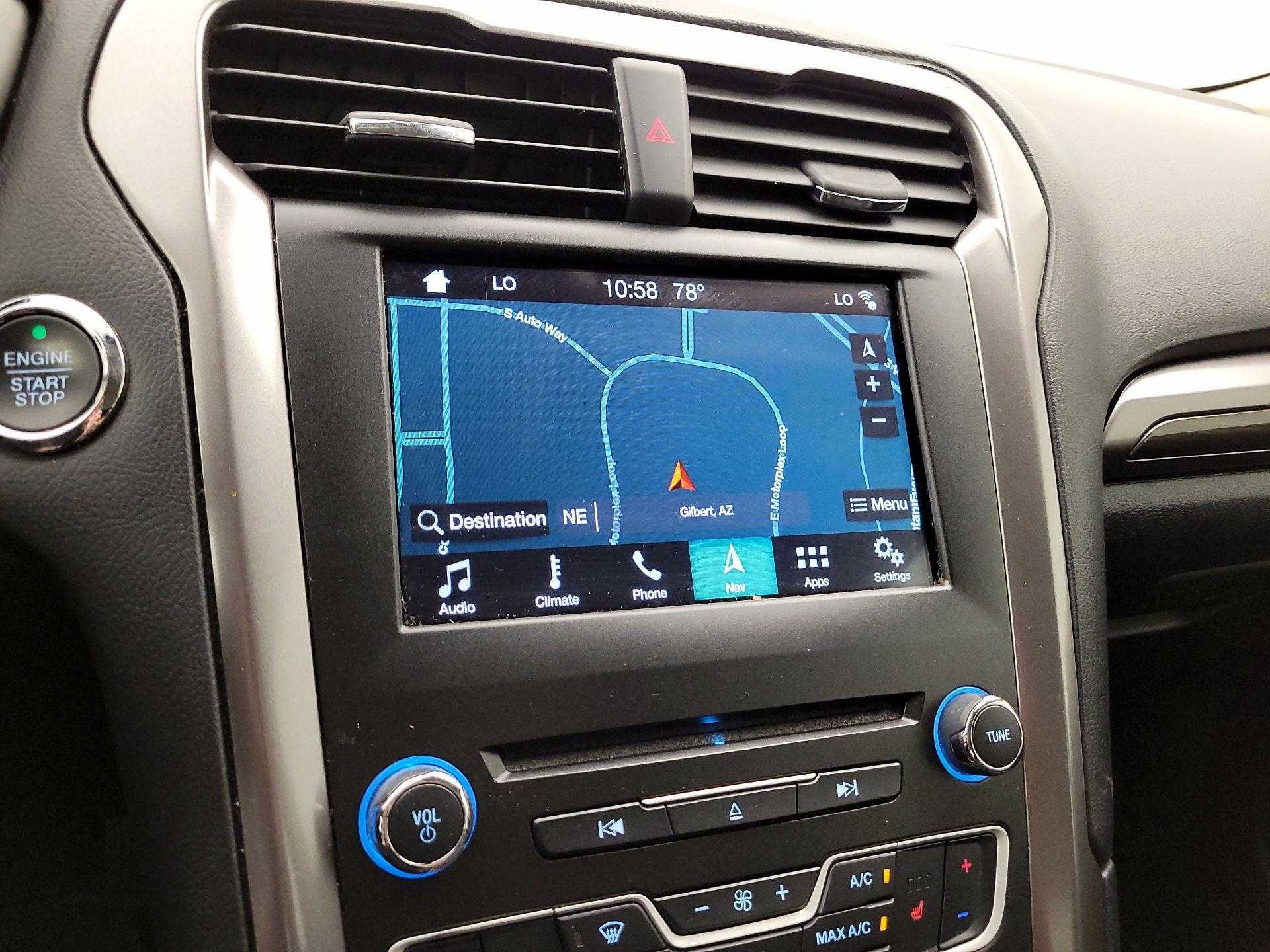 Thumbnail: 2017 Ford Fusion - 14