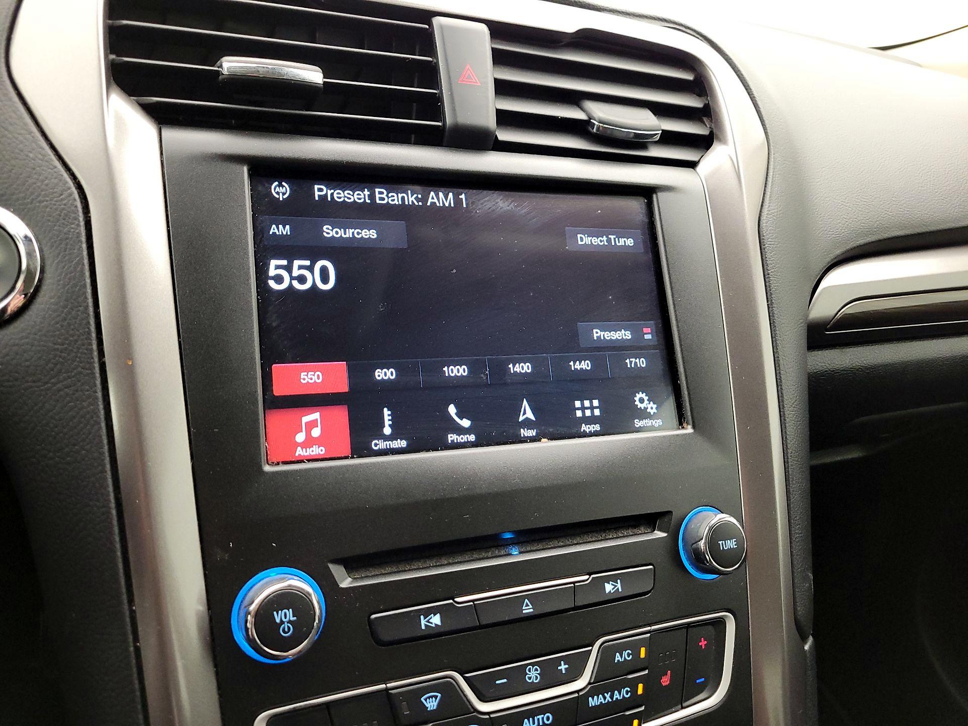 Thumbnail: 2017 Ford Fusion - 16