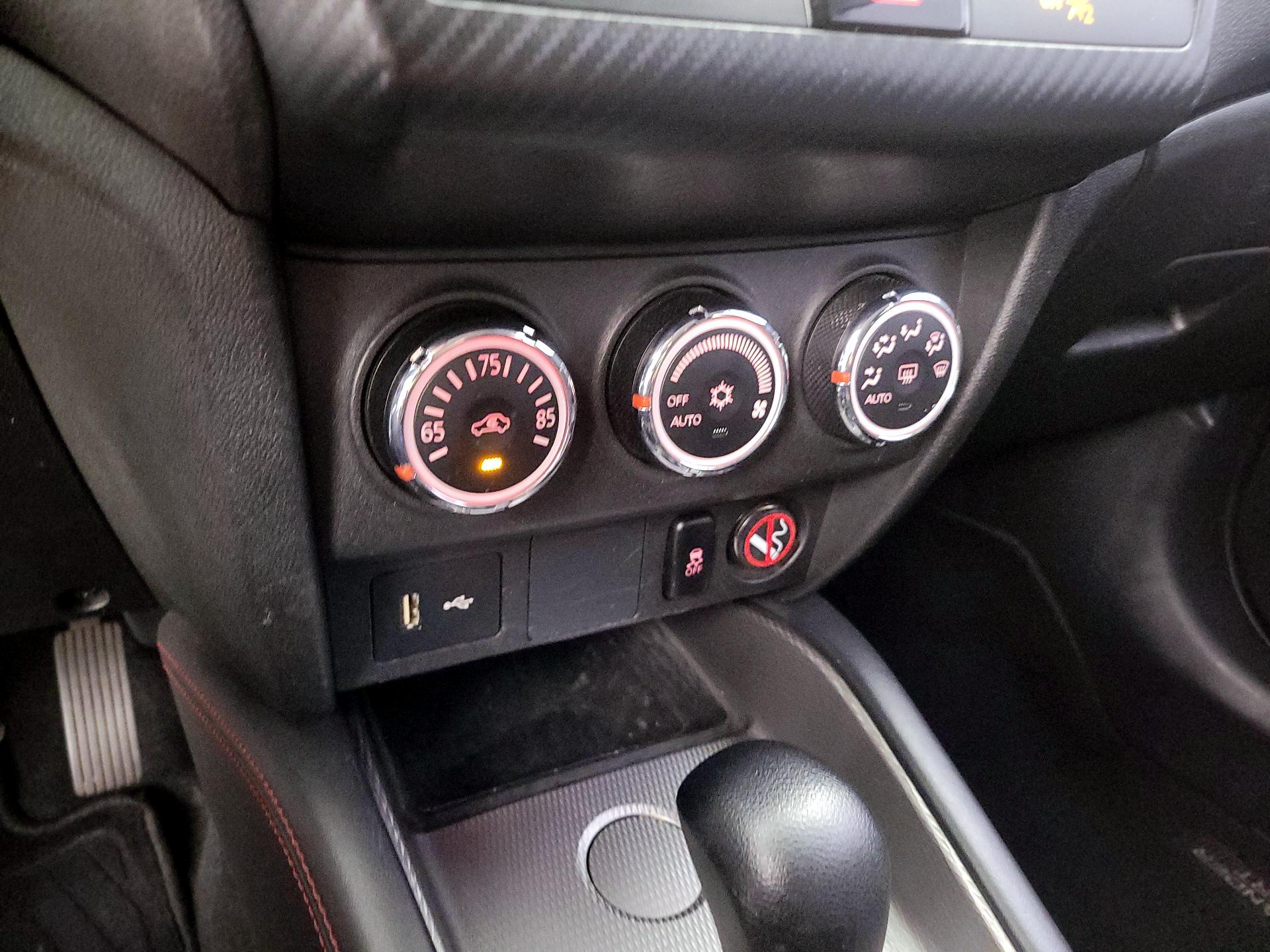 Thumbnail: 2018 Mitsubishi Outlander Sport - 15