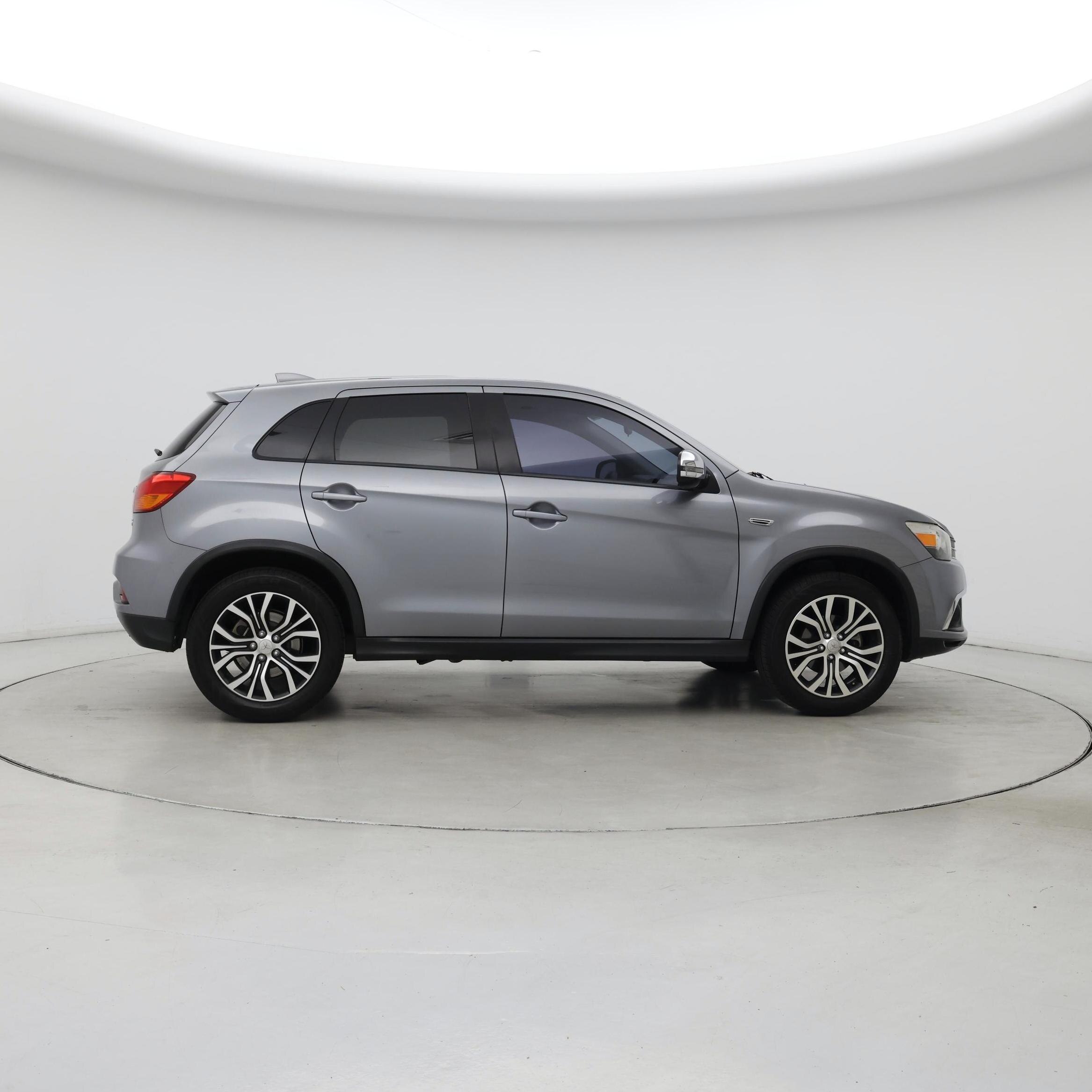 Thumbnail: 2018 Mitsubishi Outlander Sport - 7