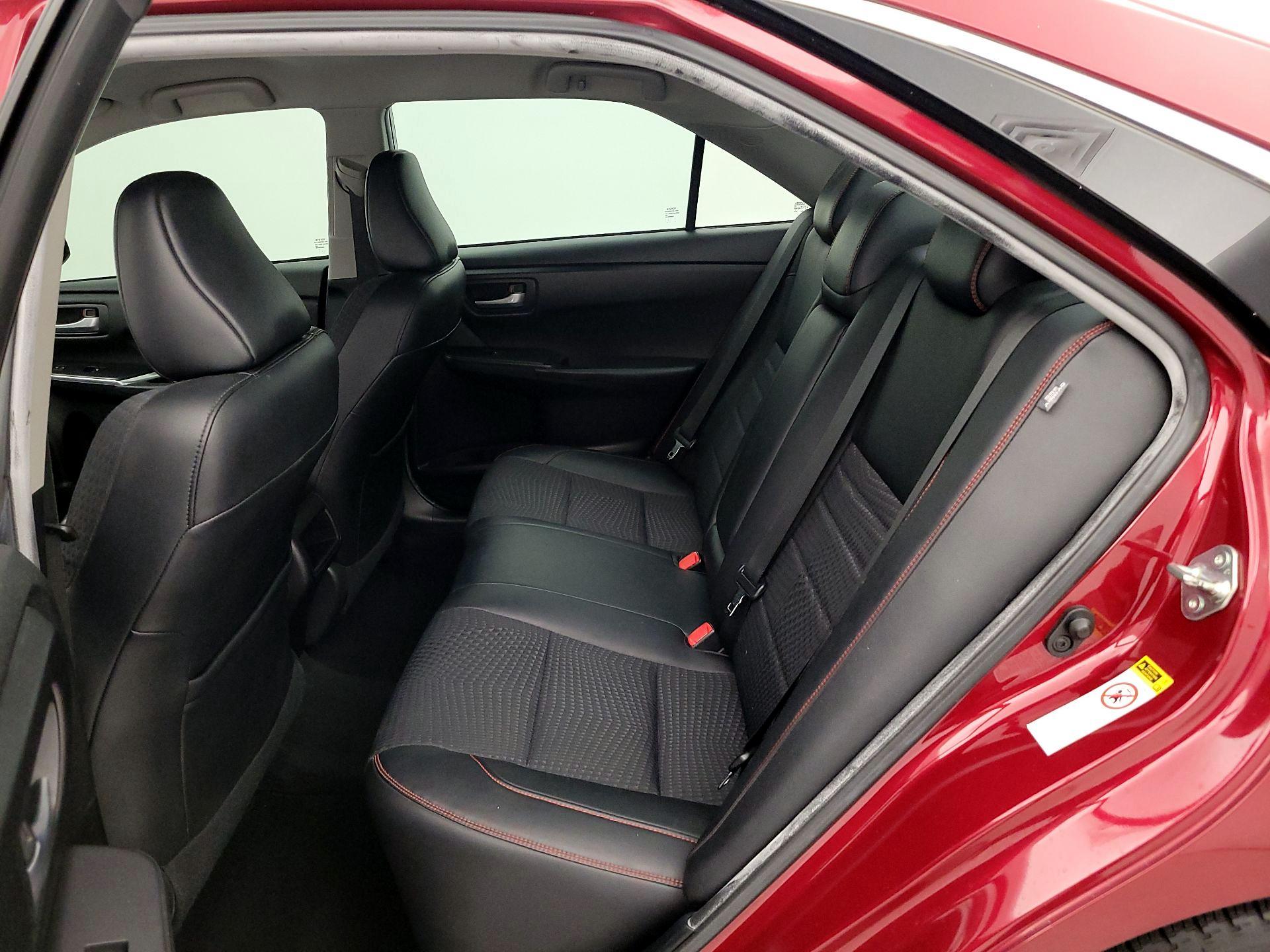 Thumbnail: 2015 Toyota Camry - 19