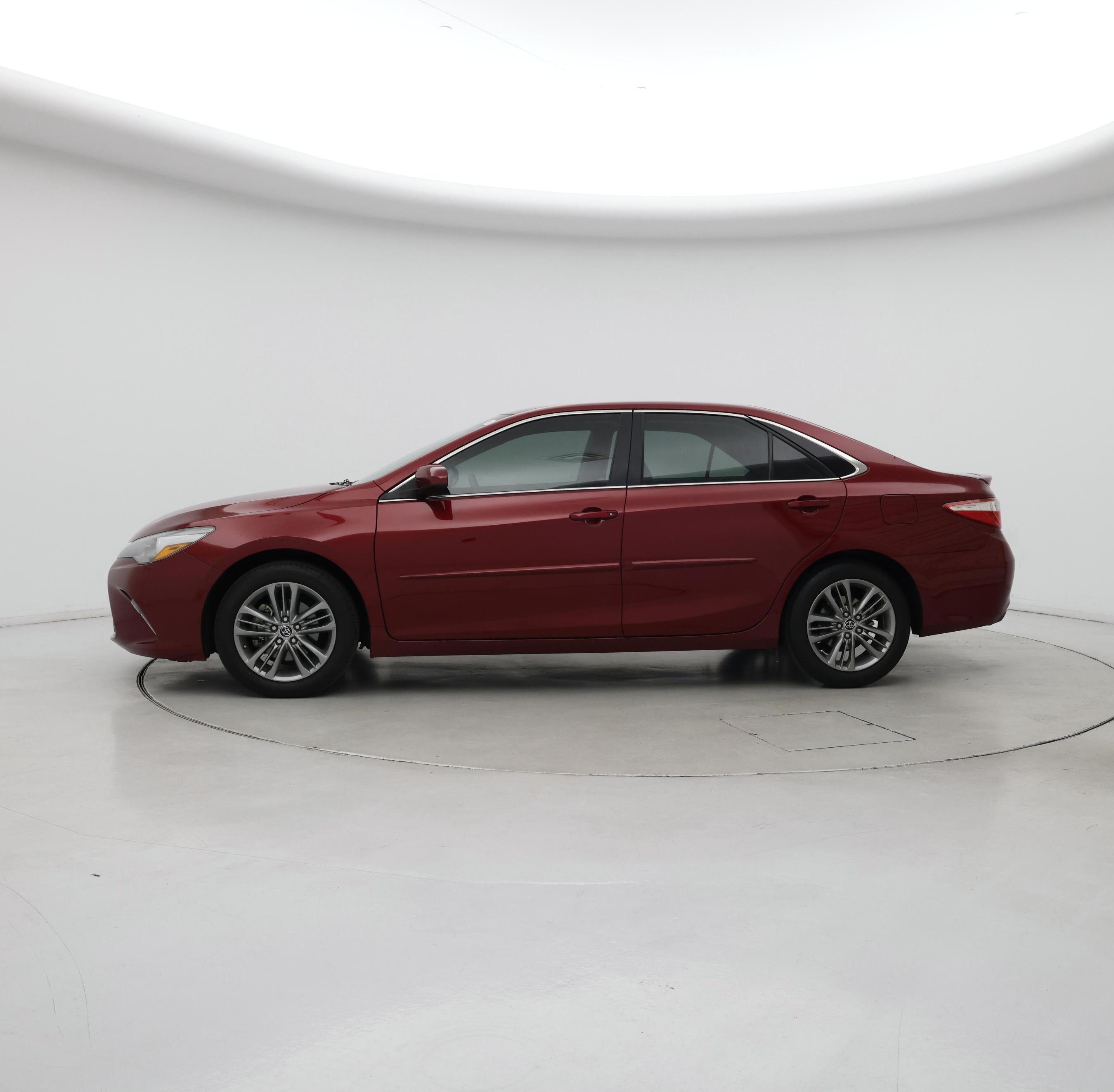 Thumbnail: 2015 Toyota Camry - 3