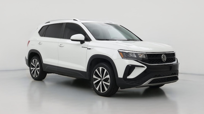2022 Volkswagen Taos SE Hero Image