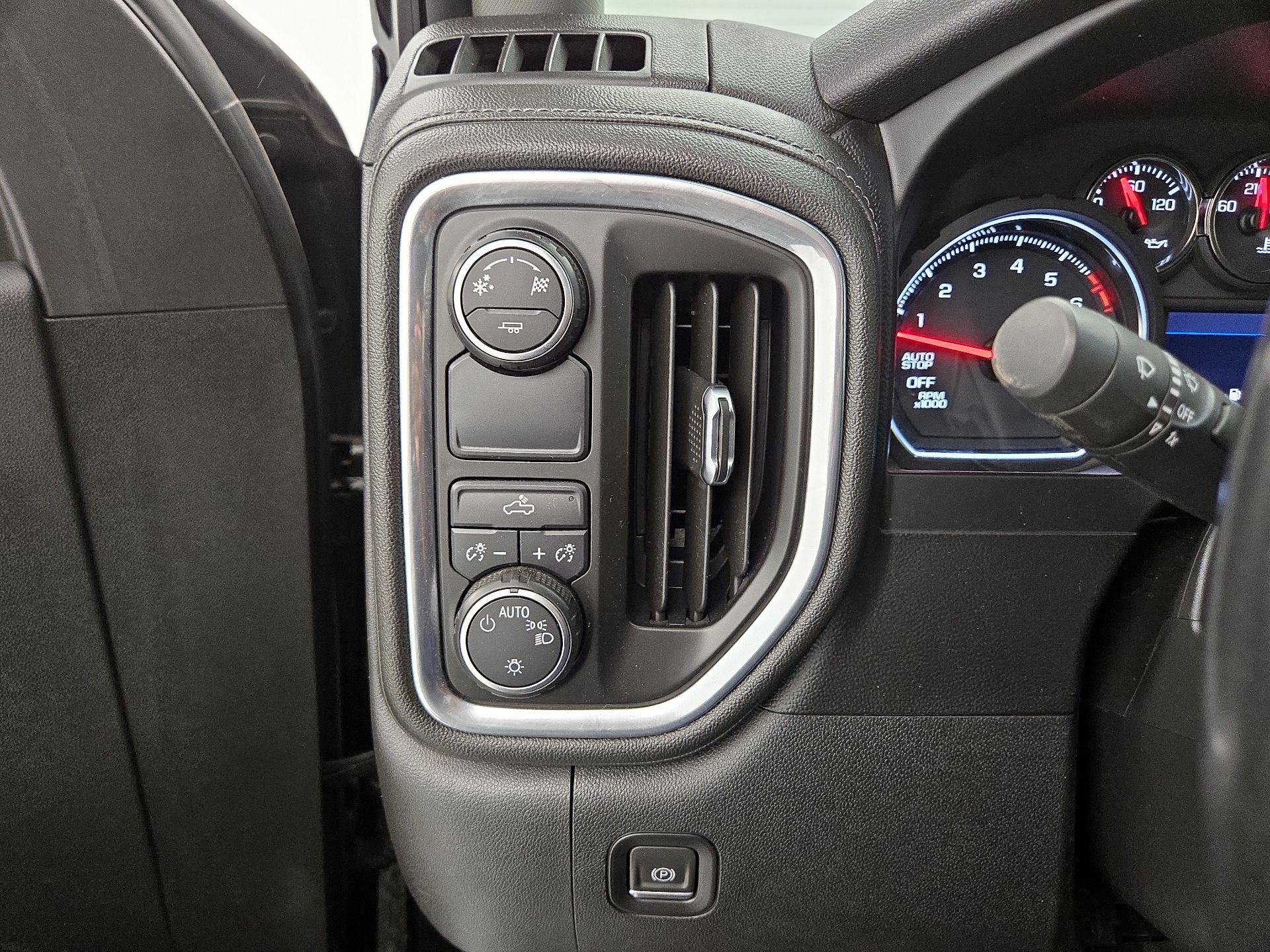 Thumbnail: 2019 Chevrolet Silverado 1500 - 13
