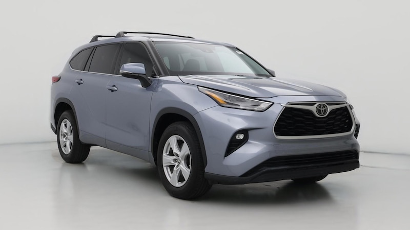 2021 Toyota Highlander LE Hero Image