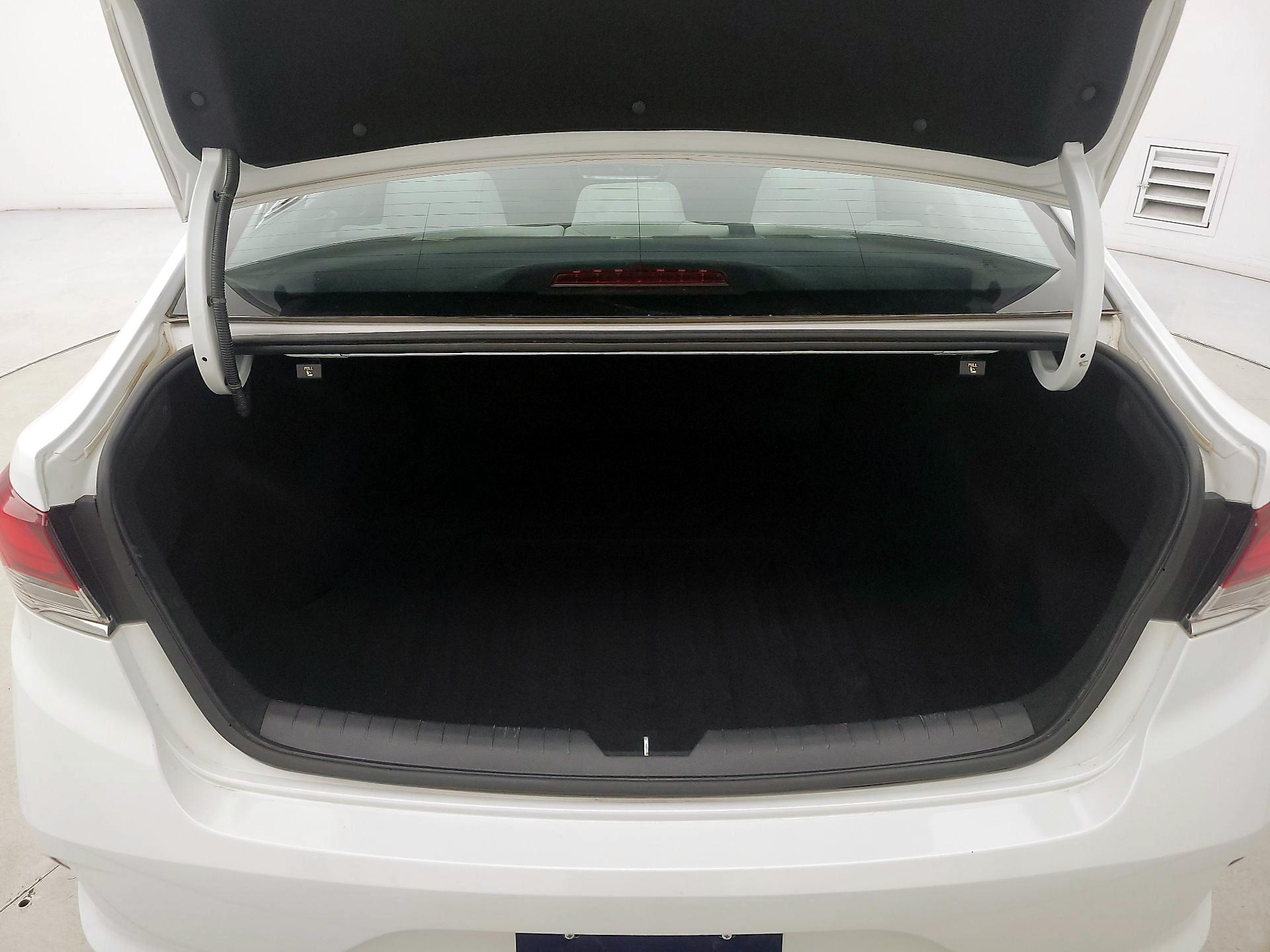 Thumbnail: 2018 Hyundai Sonata - 20