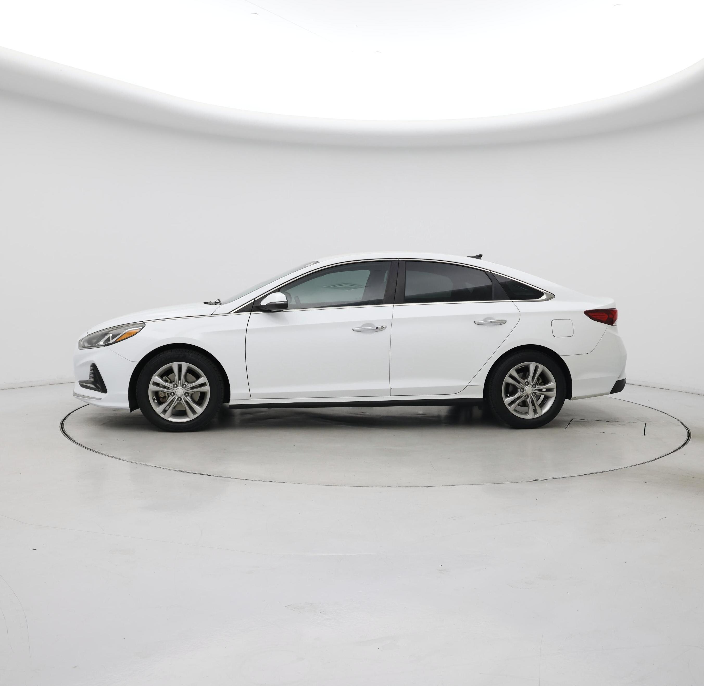 Thumbnail: 2018 Hyundai Sonata - 3