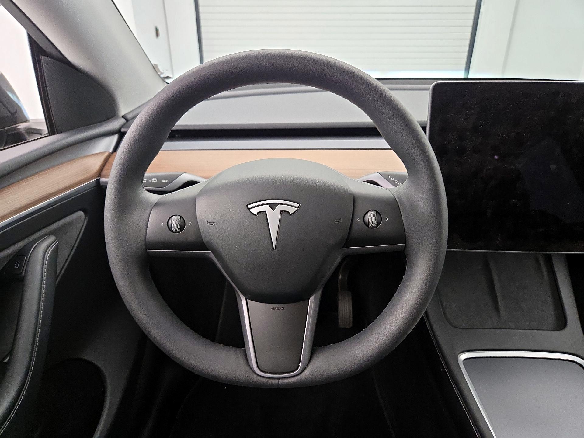 Thumbnail: 2024 Tesla Model Y - 10
