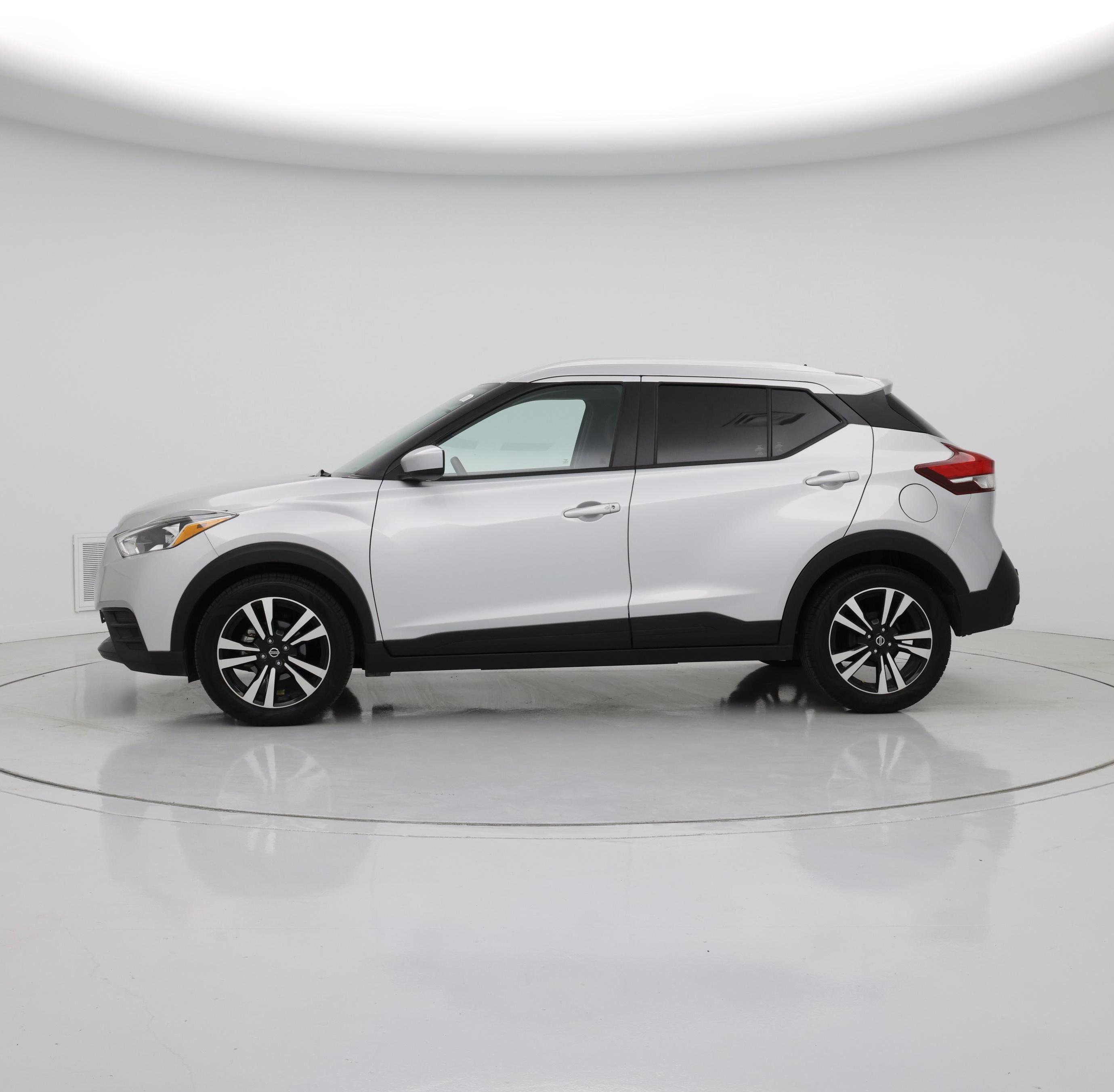 Thumbnail: 2020 Nissan Kicks - 3