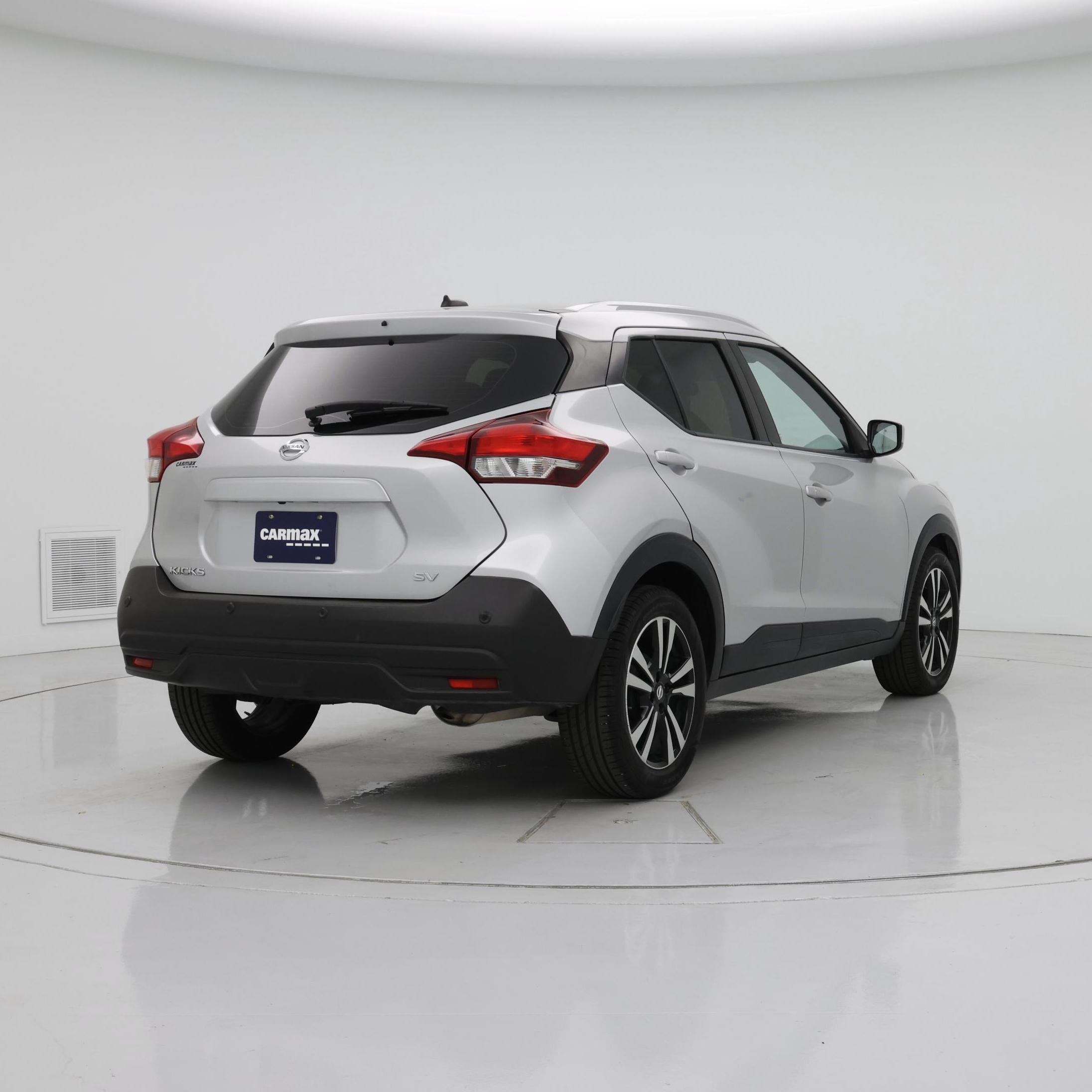 Thumbnail: 2020 Nissan Kicks - 8