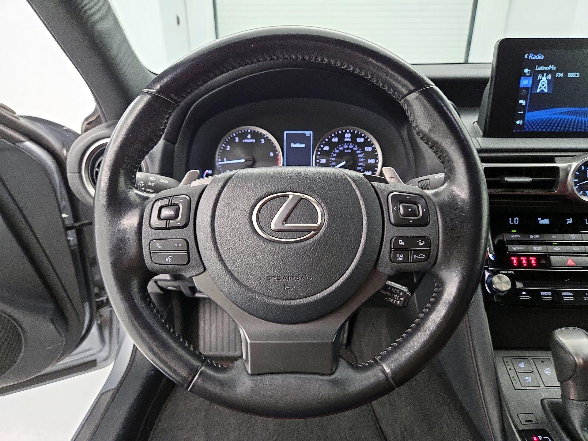 Thumbnail: 2022 Lexus IS - 10