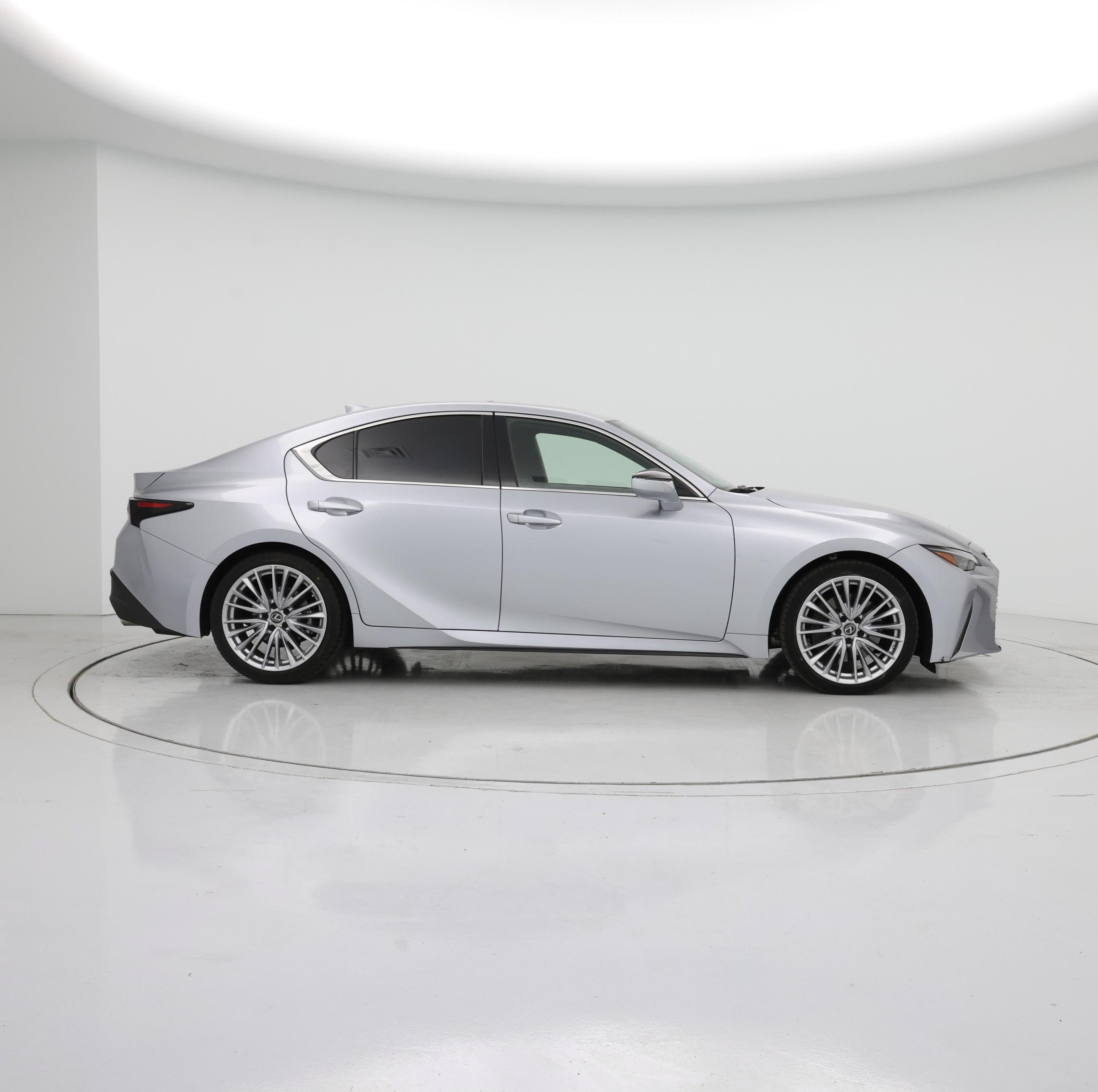 Thumbnail: 2022 Lexus IS - 7