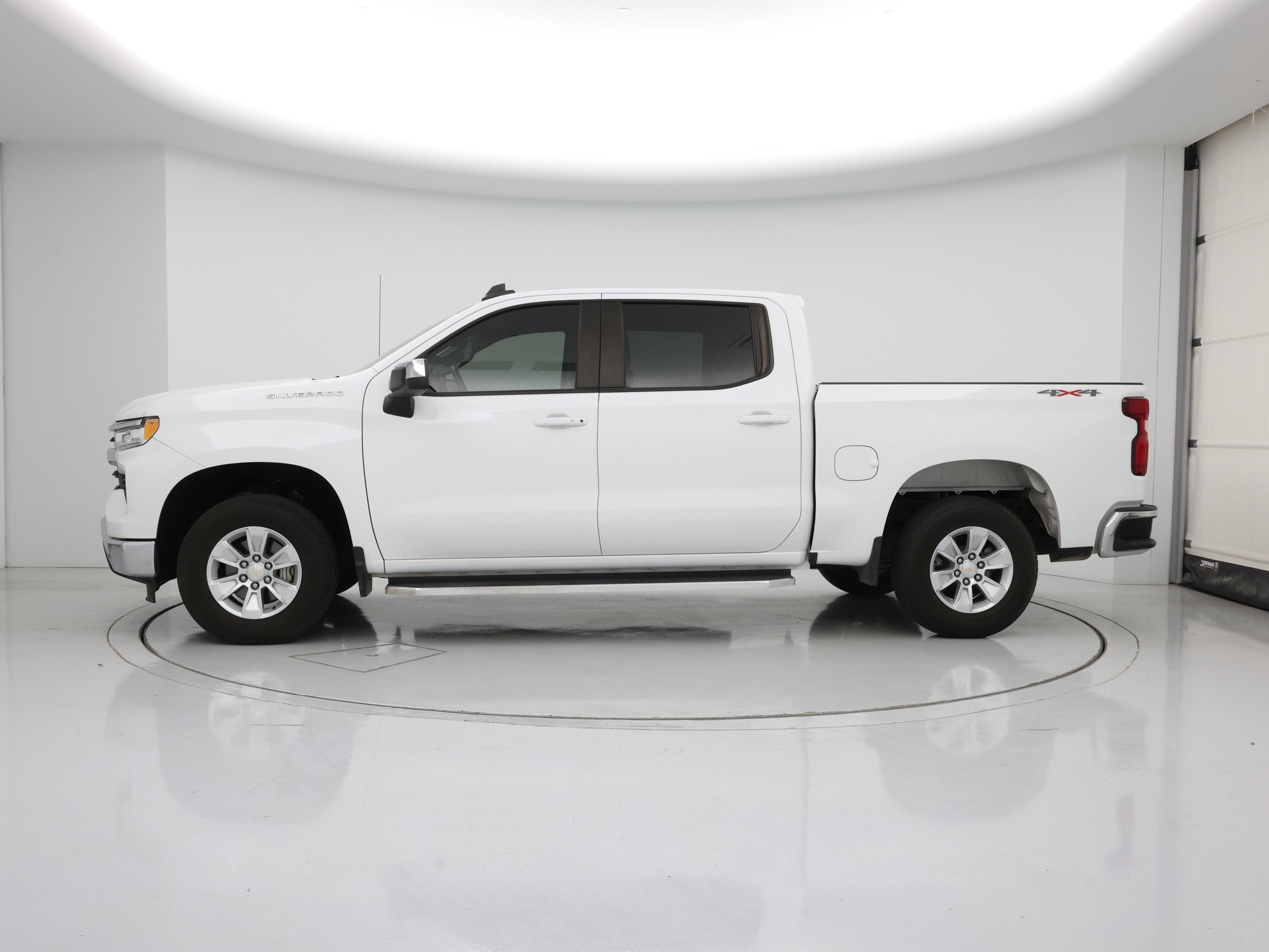 Thumbnail: 2022 Chevrolet Silverado 1500 - 3