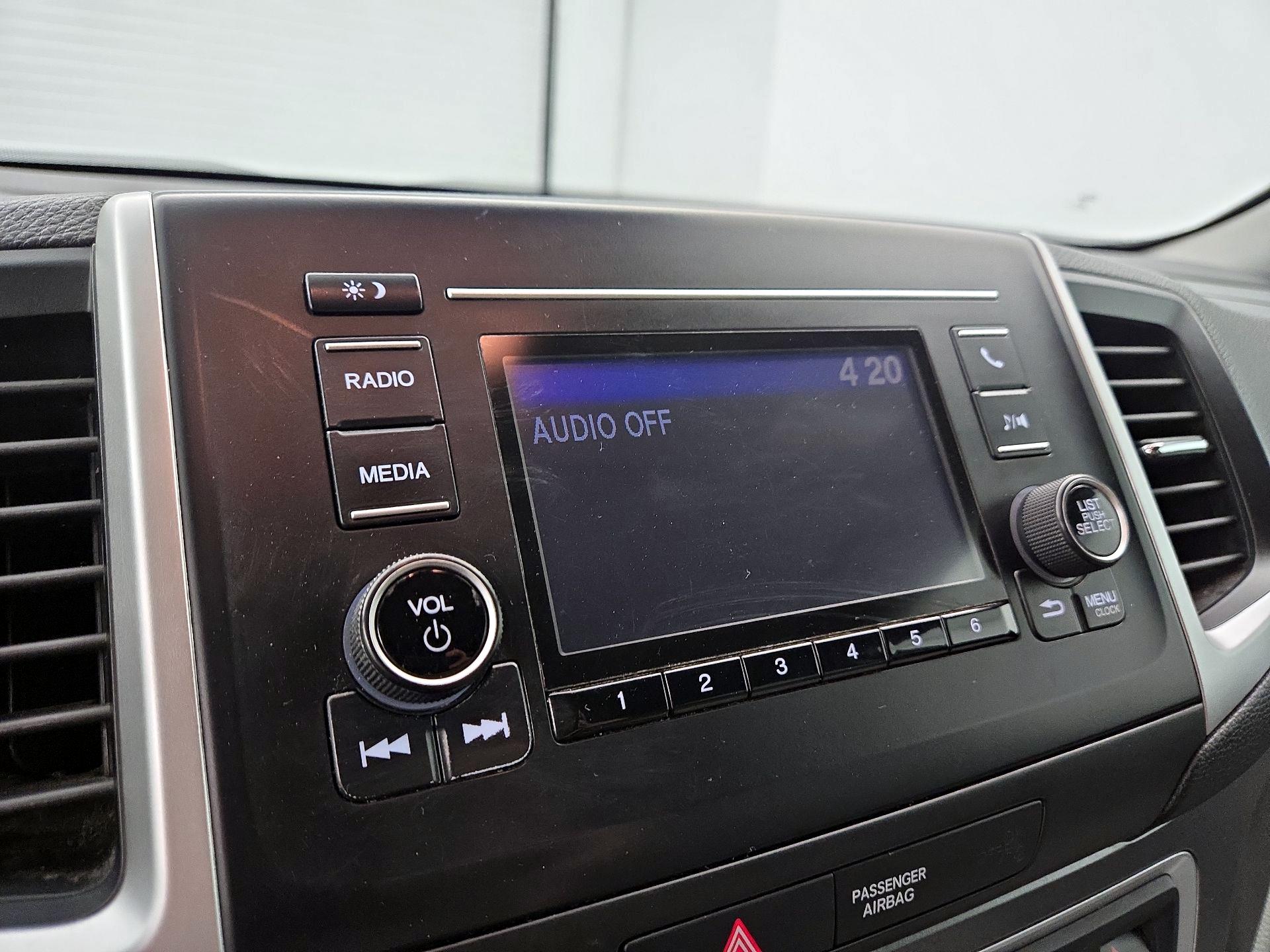 Thumbnail: 2020 Honda Pilot - 15