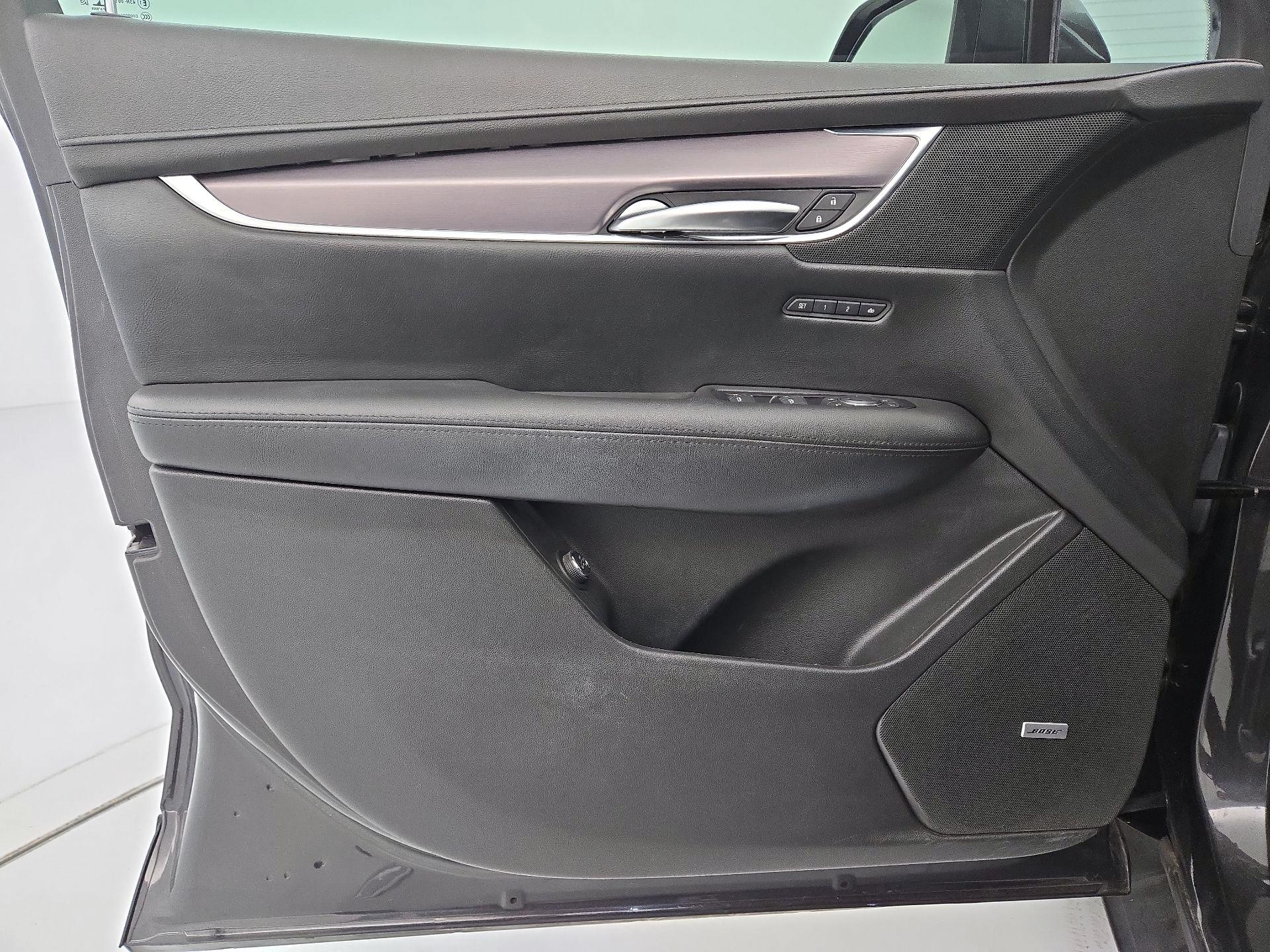 Thumbnail: 2018 Cadillac XT5 - 12