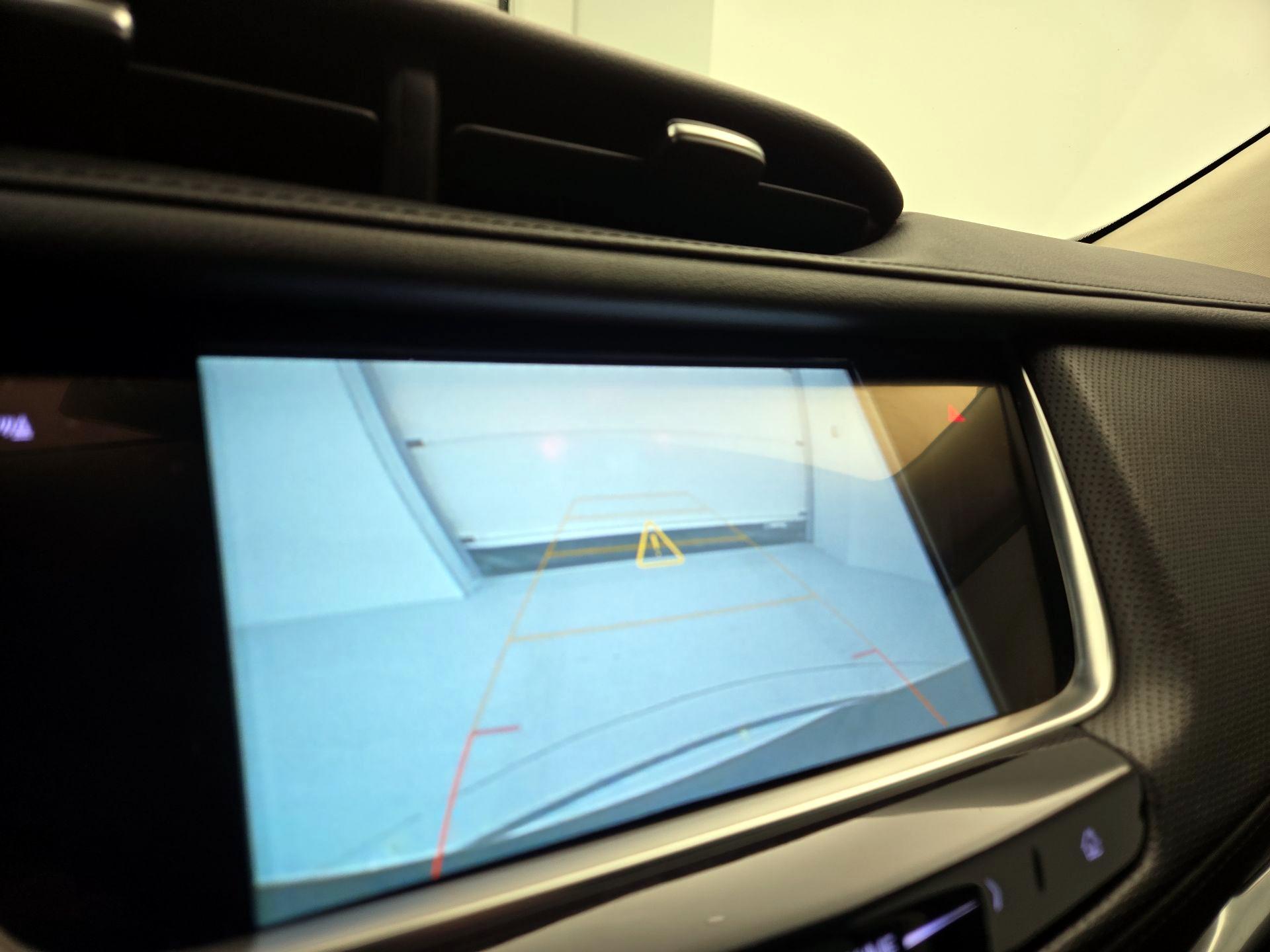 Thumbnail: 2018 Cadillac XT5 - 15