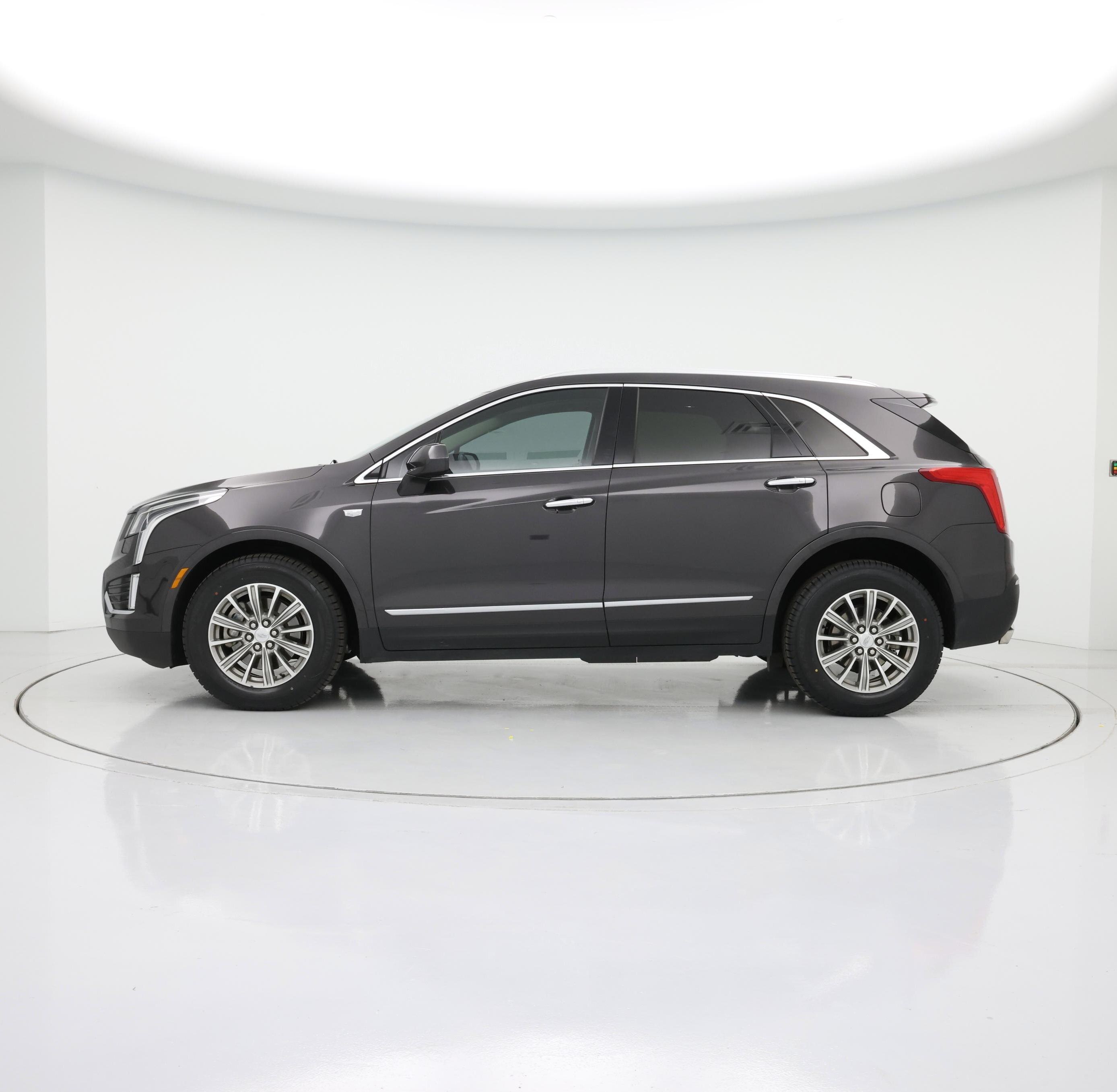 Thumbnail: 2018 Cadillac XT5 - 3
