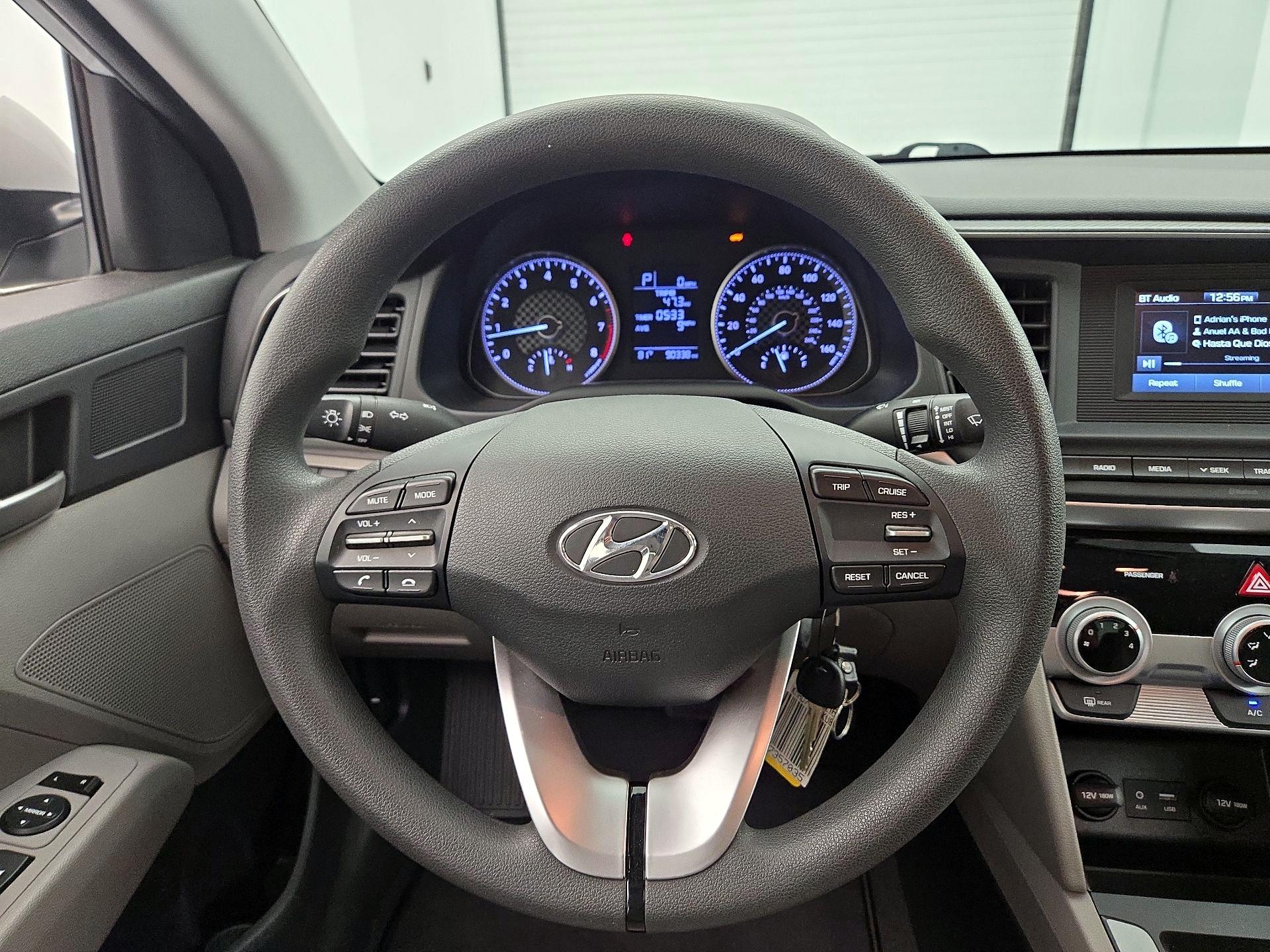 Thumbnail: 2019 Hyundai Elantra - 10