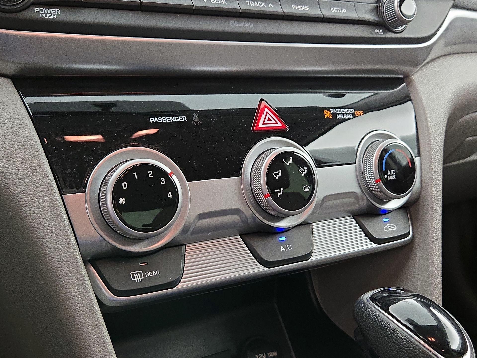 Thumbnail: 2019 Hyundai Elantra - 16