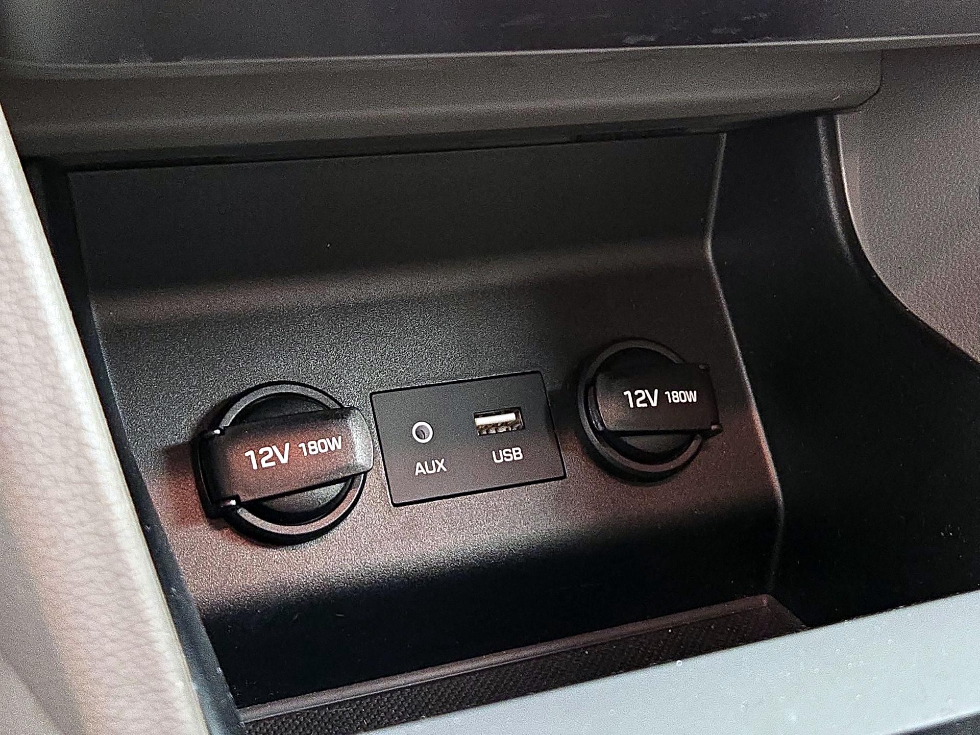 Thumbnail: 2019 Hyundai Elantra - 18