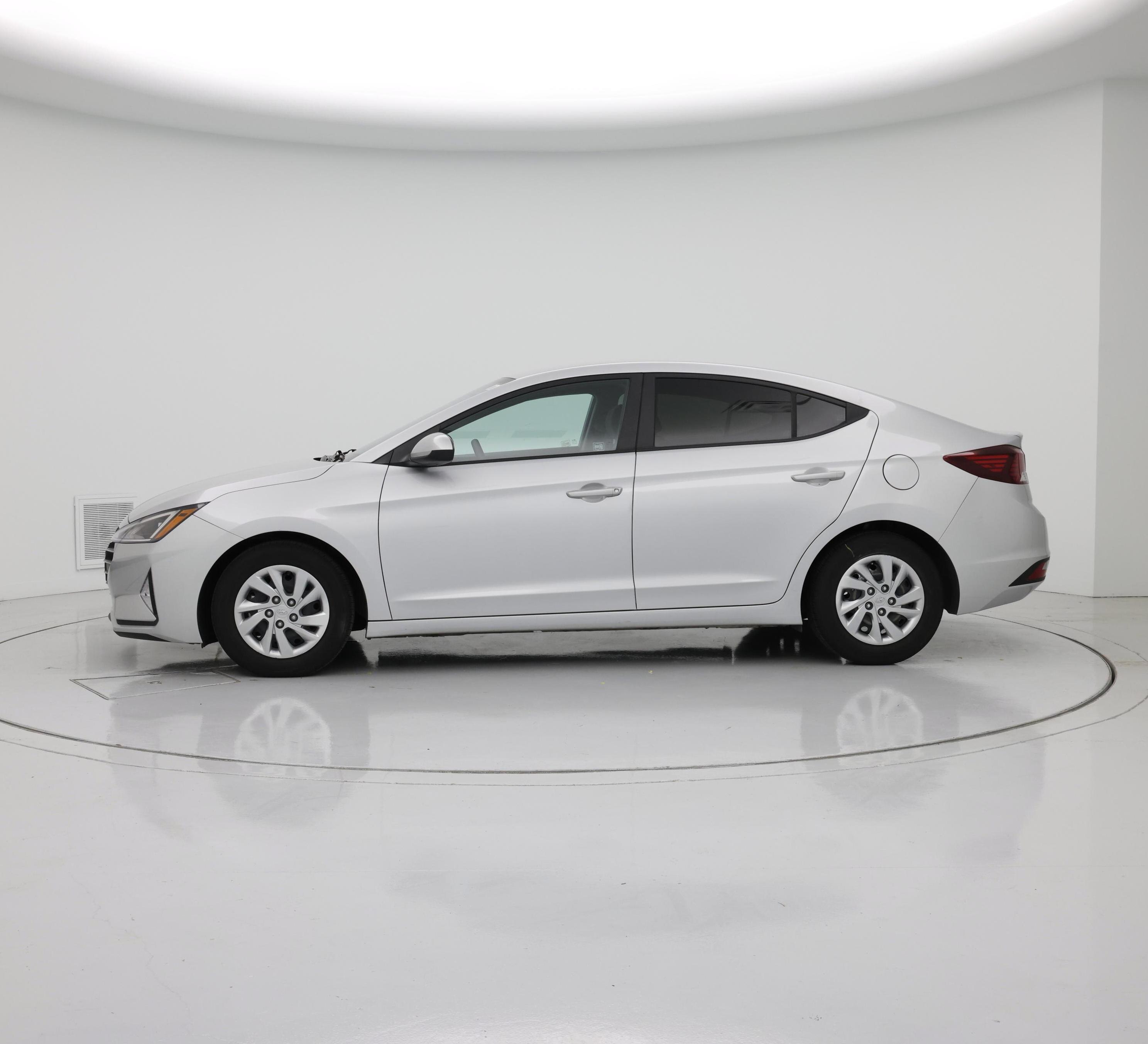Thumbnail: 2019 Hyundai Elantra - 3