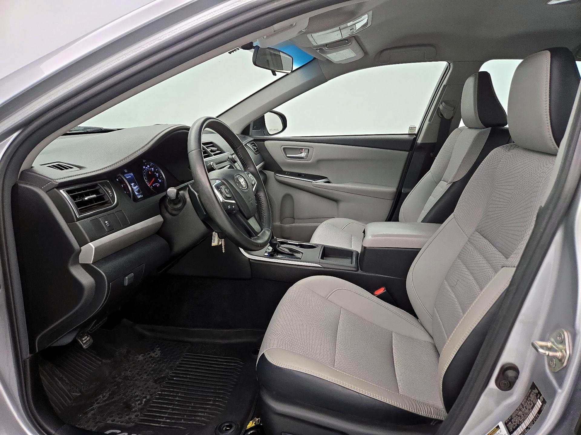 Thumbnail: 2017 Toyota Camry - 11