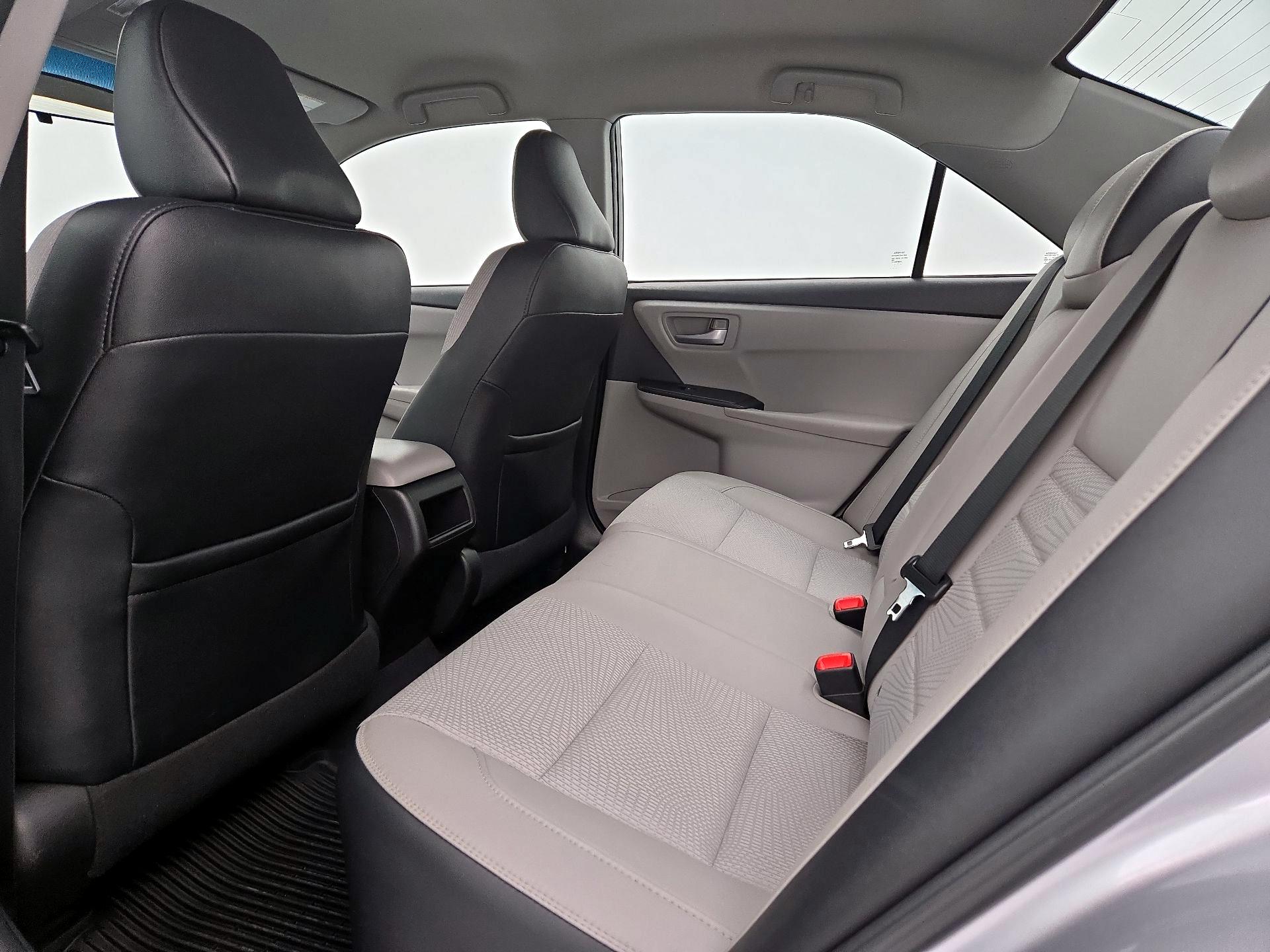 Thumbnail: 2017 Toyota Camry - 19