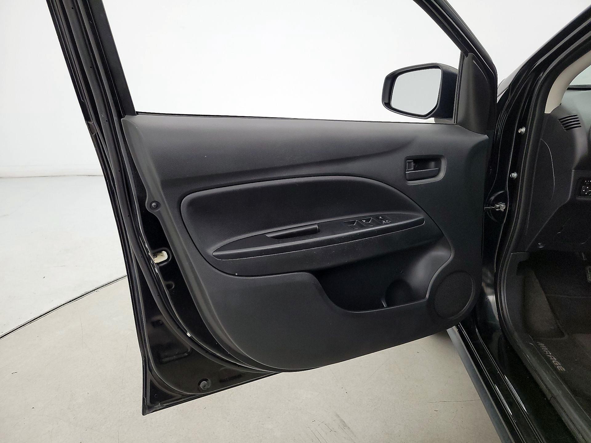Thumbnail: 2021 Mitsubishi Mirage - 12