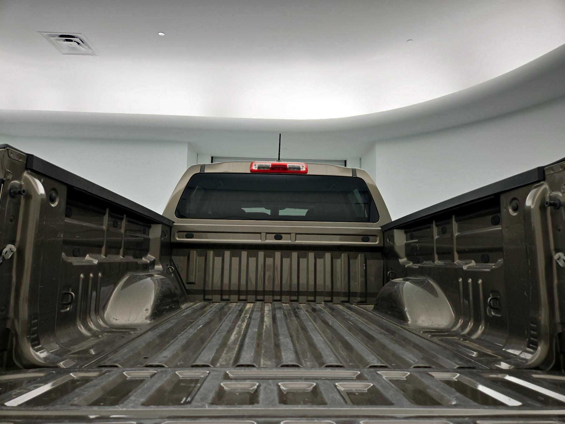 Thumbnail: 2017 Chevrolet Colorado - 20