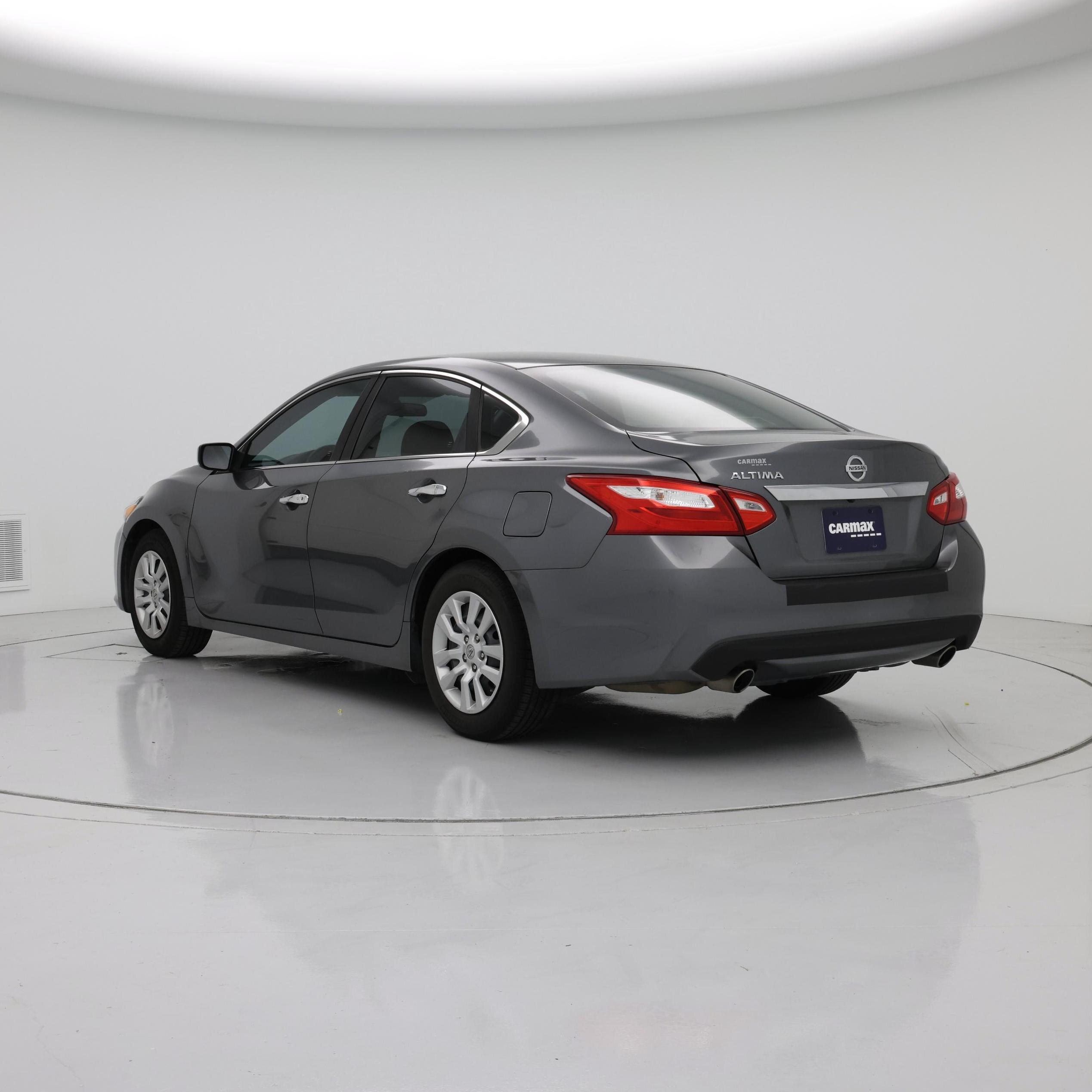Thumbnail: 2017 Nissan Altima - 2