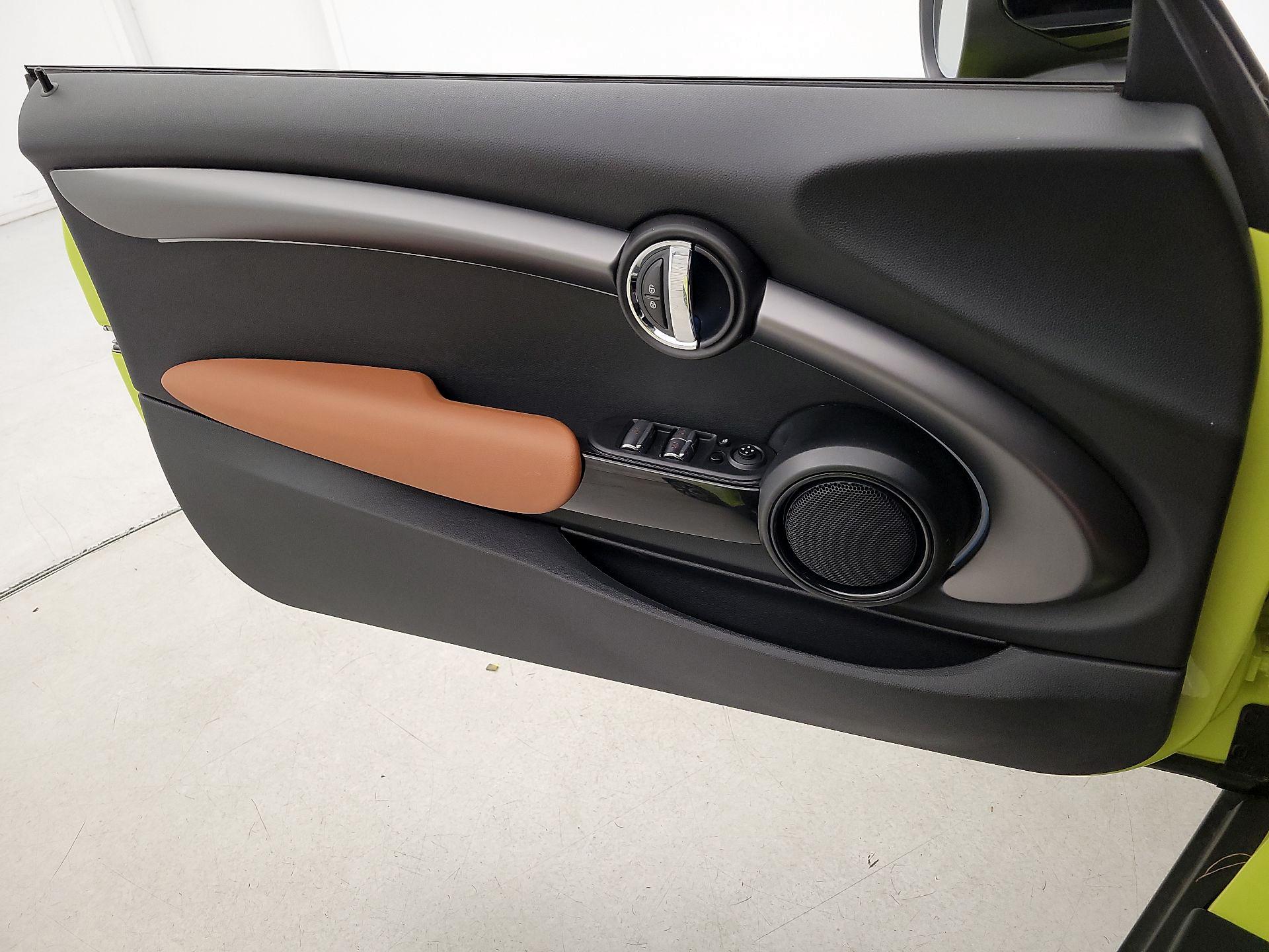 Thumbnail: 2022 MINI Cooper - 12
