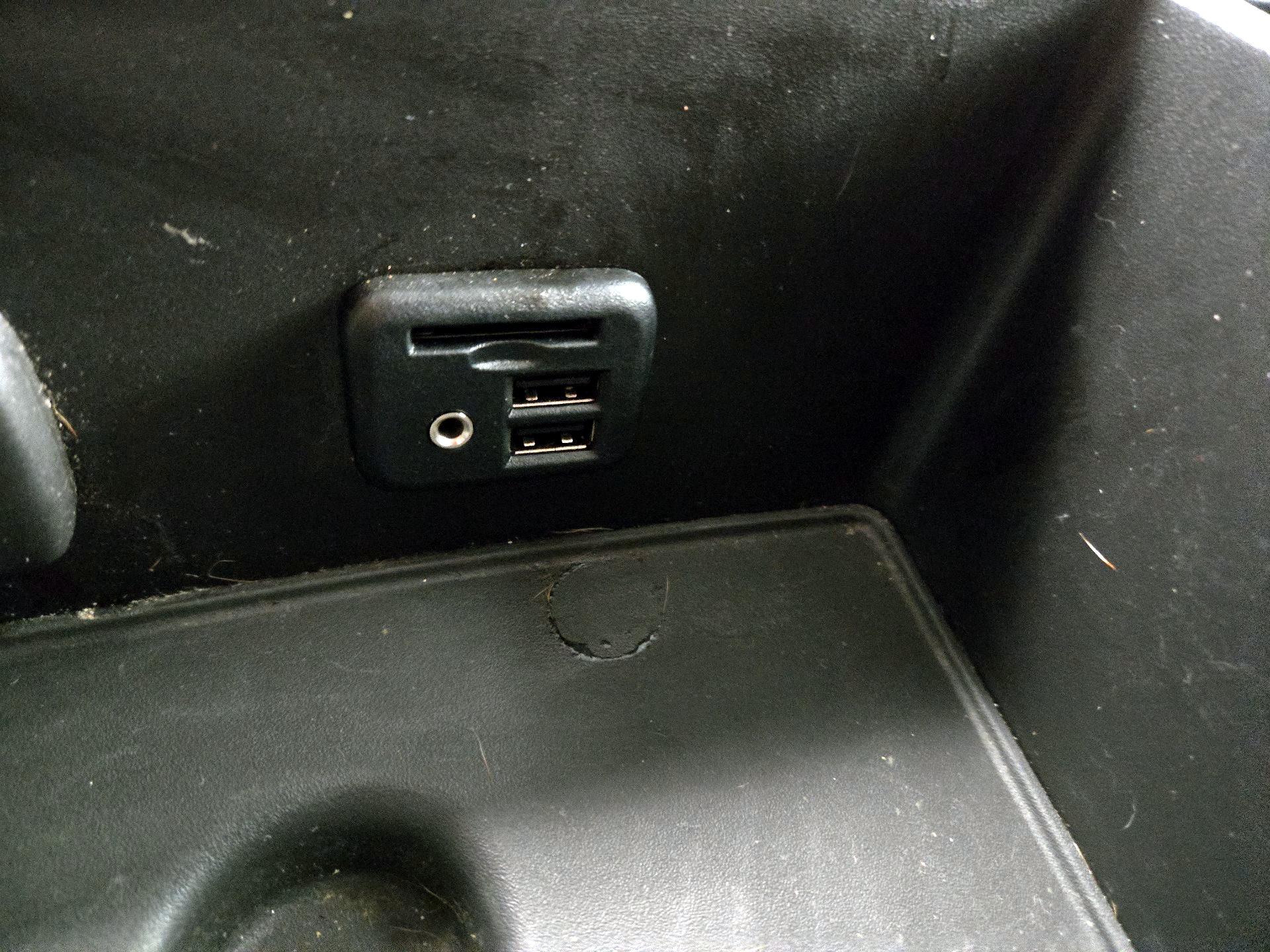 Thumbnail: 2014 Chevrolet Silverado 1500 - 17