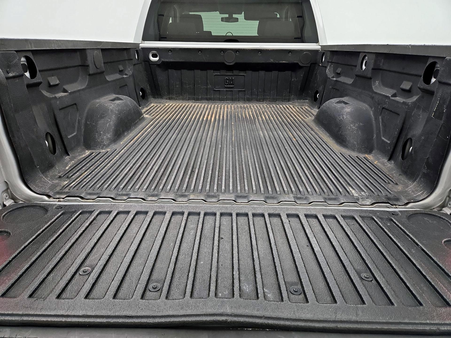 Thumbnail: 2014 Chevrolet Silverado 1500 - 19