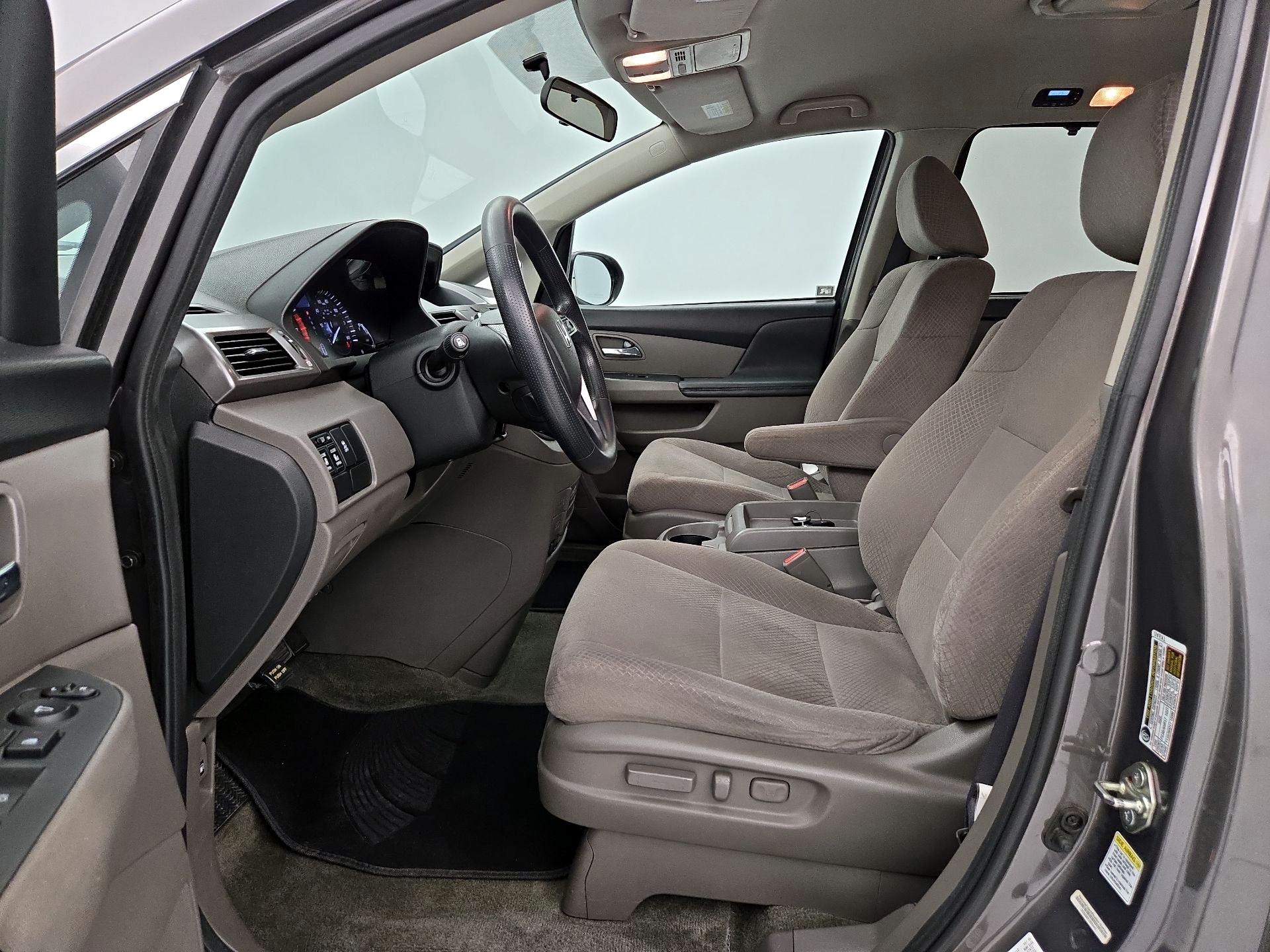 Thumbnail: 2016 Honda Odyssey - 11