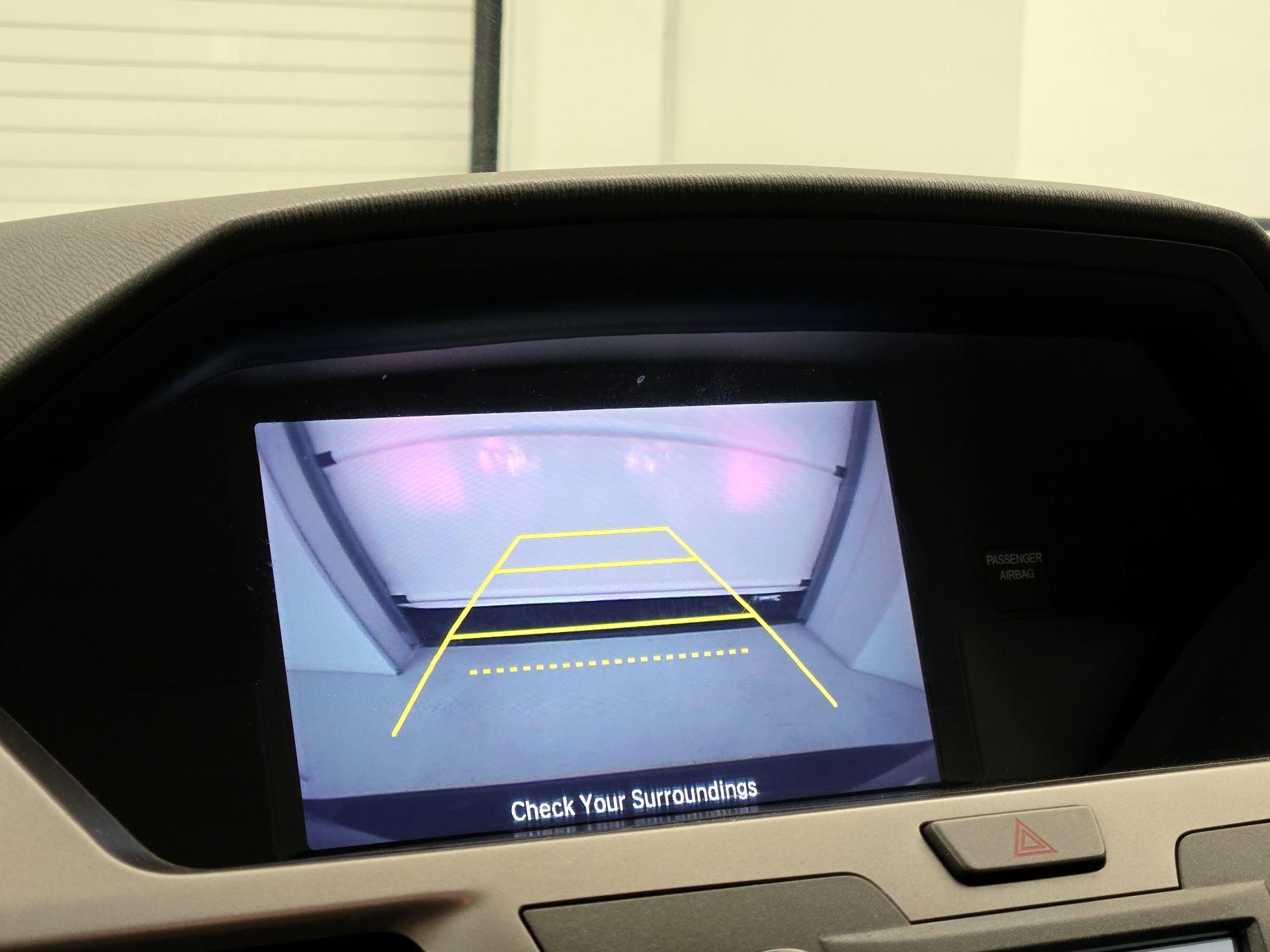 Thumbnail: 2016 Honda Odyssey - 14