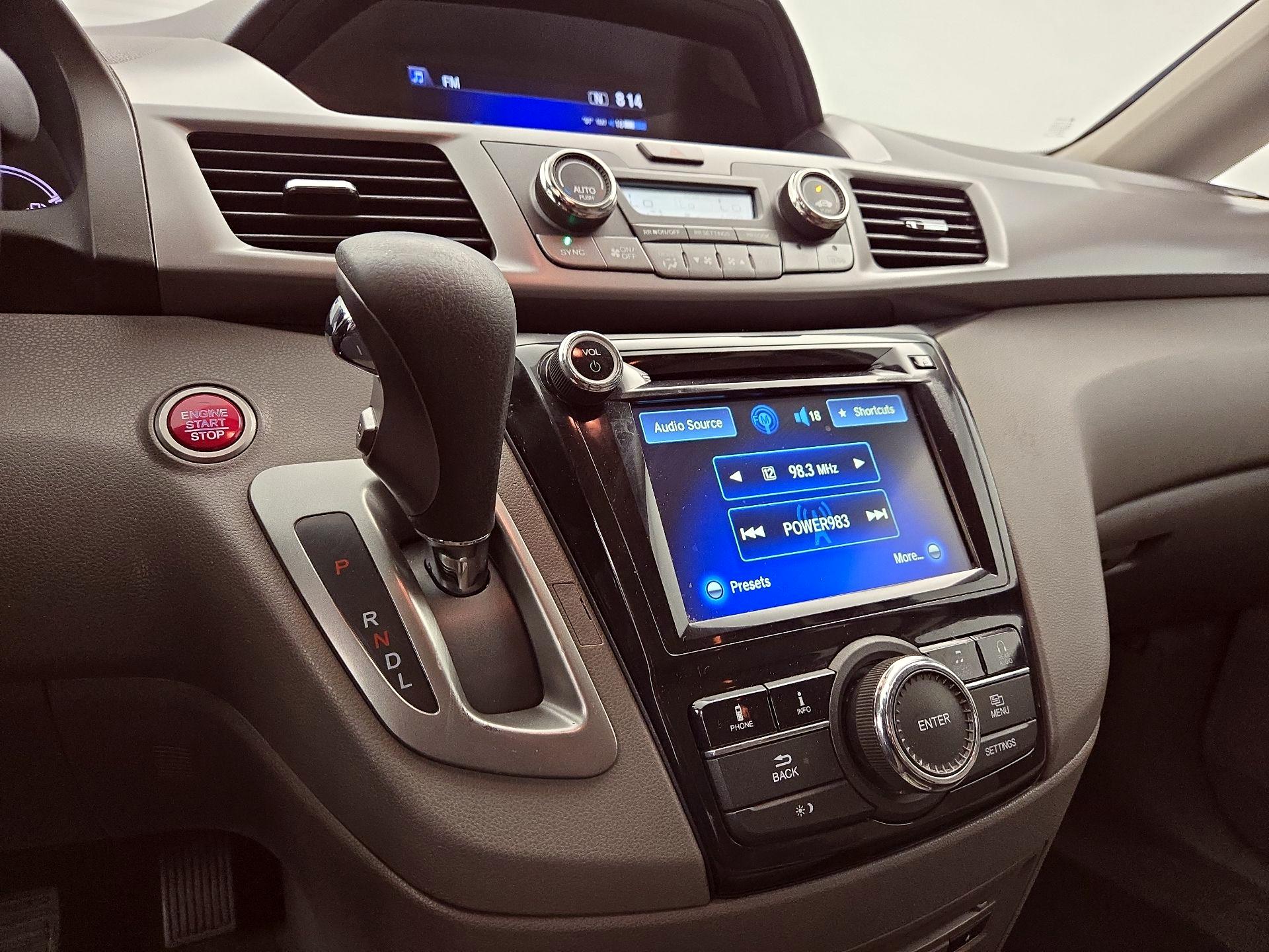 Thumbnail: 2016 Honda Odyssey - 17