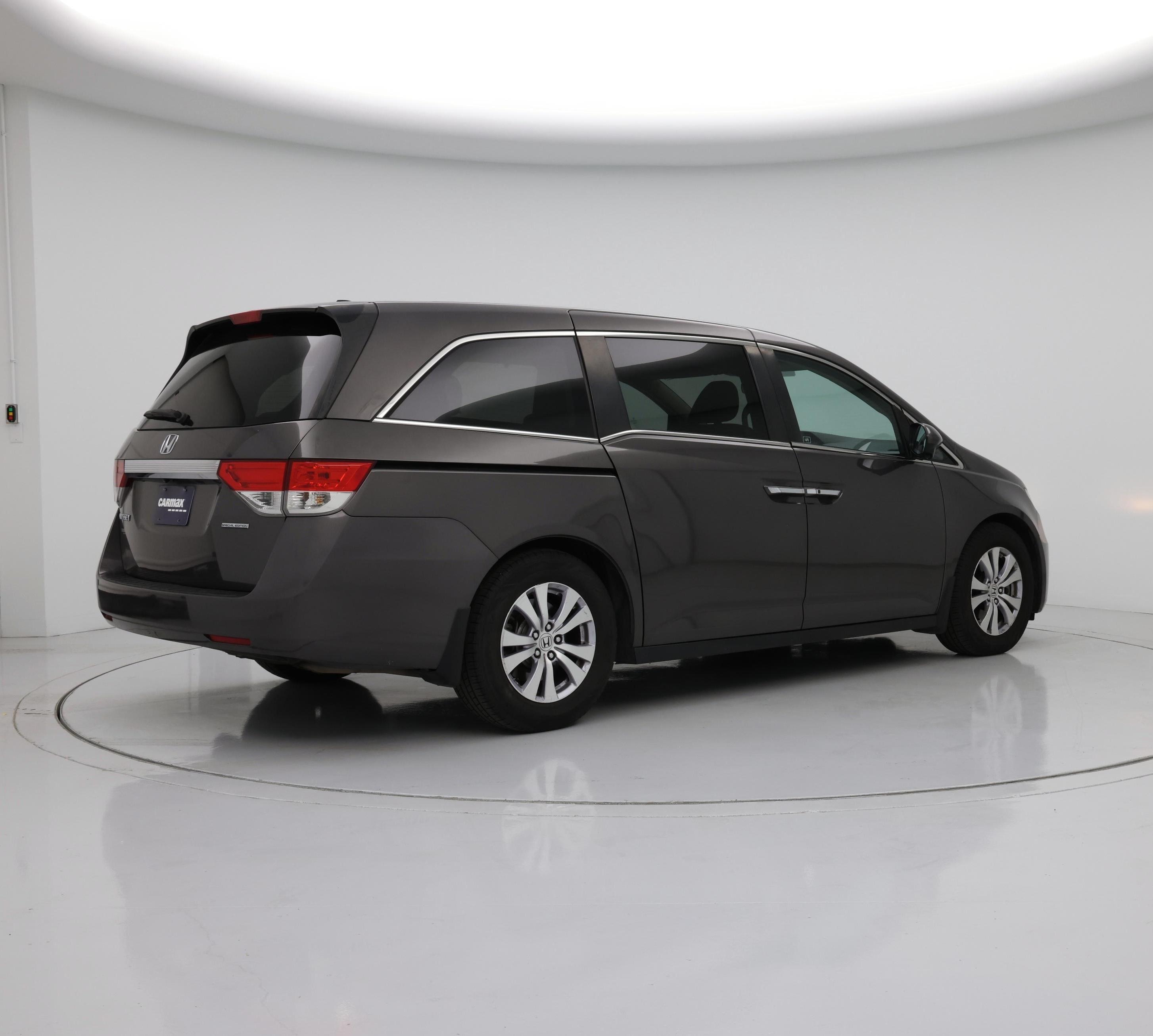 Thumbnail: 2016 Honda Odyssey - 3
