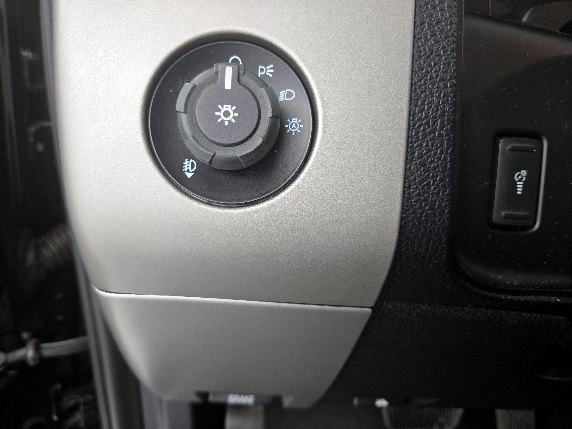 Thumbnail: 2015 Ford Expedition - 13
