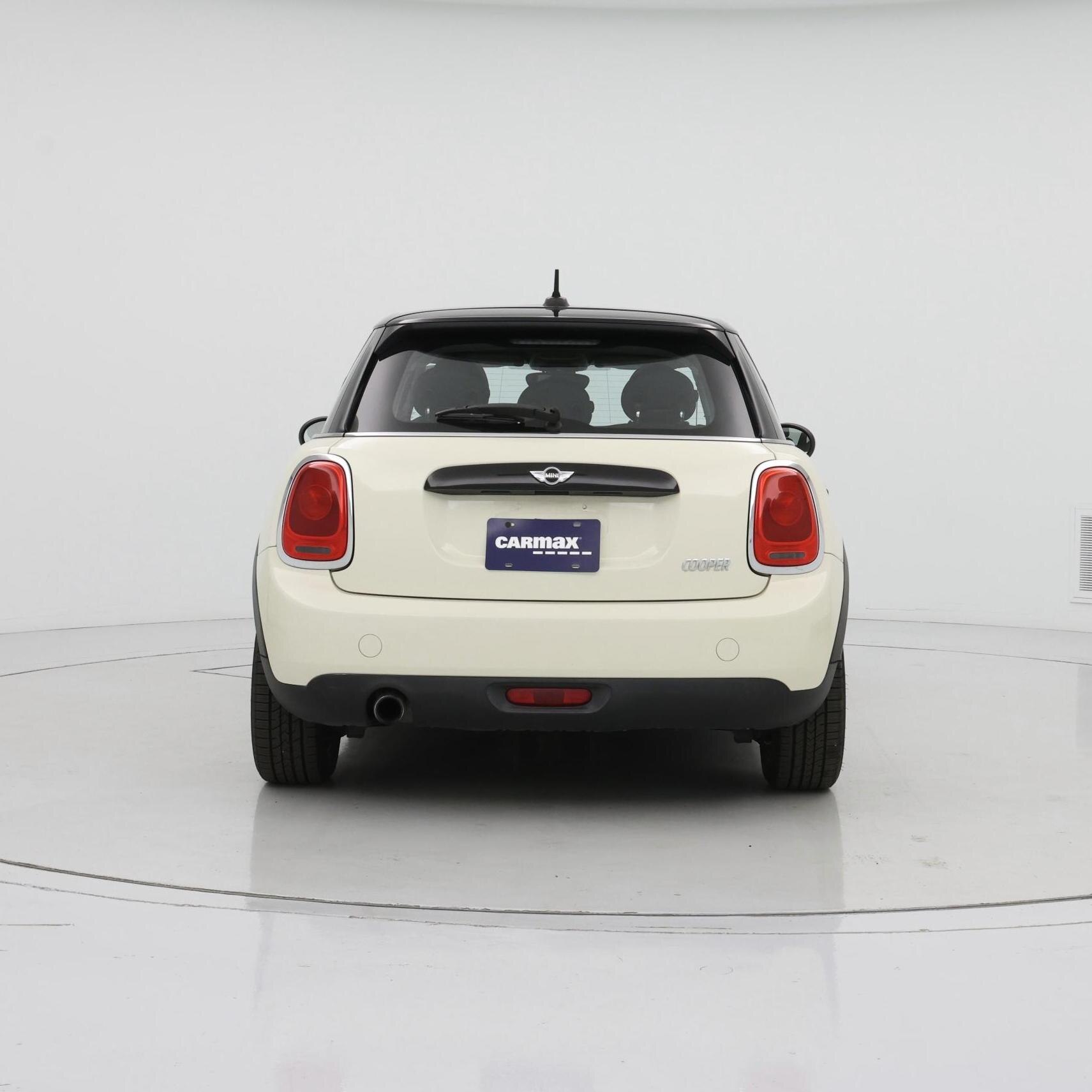 Thumbnail: 2017 MINI Cooper Hardtop - 6