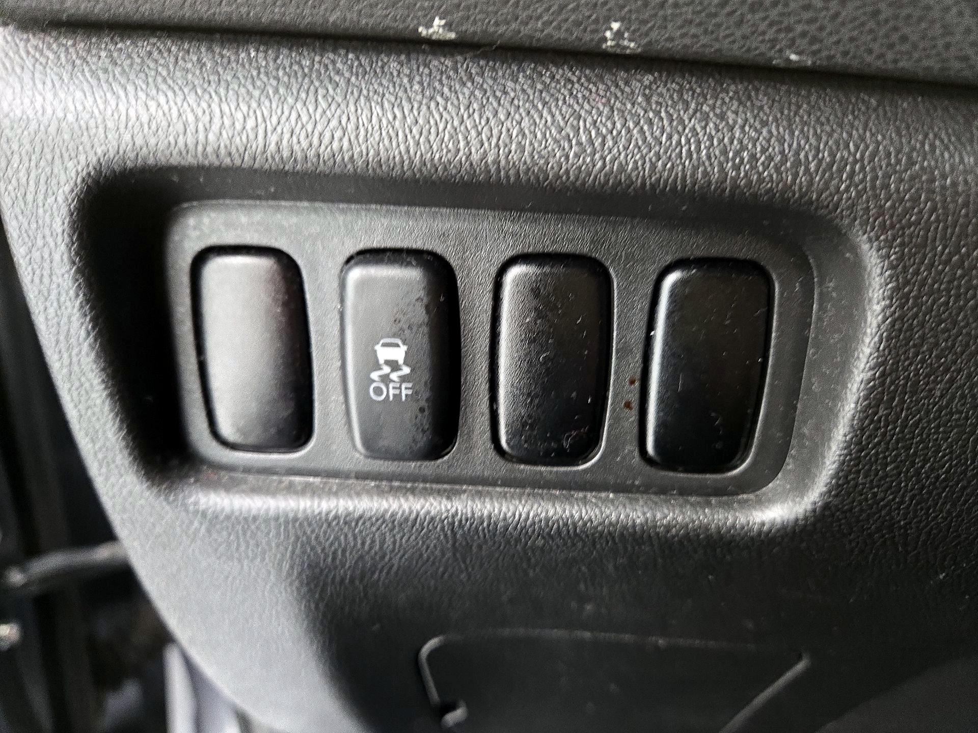 Thumbnail: 2017 Mitsubishi Outlander Sport - 13