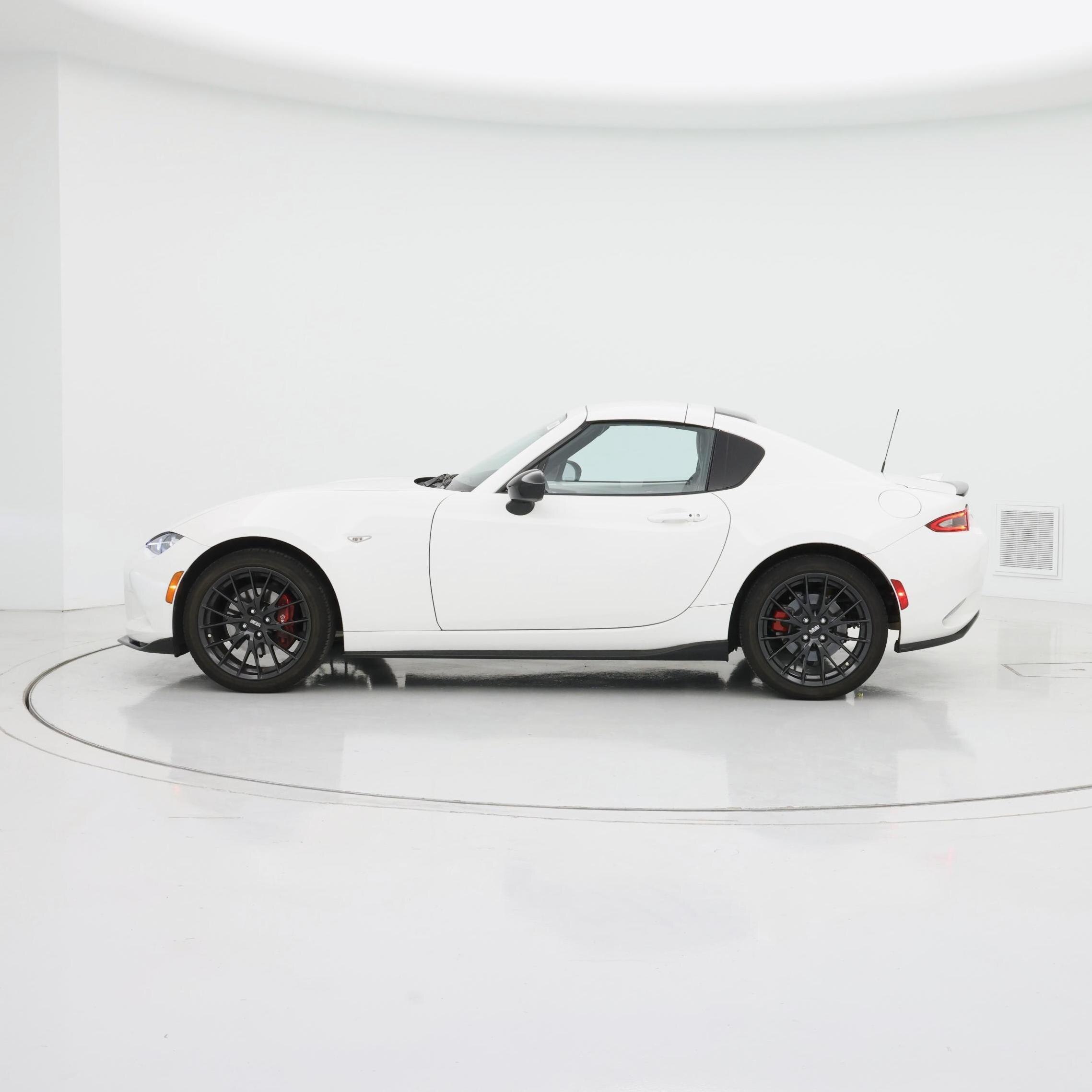 Thumbnail: 2020 Mazda MX-5 Miata - 3