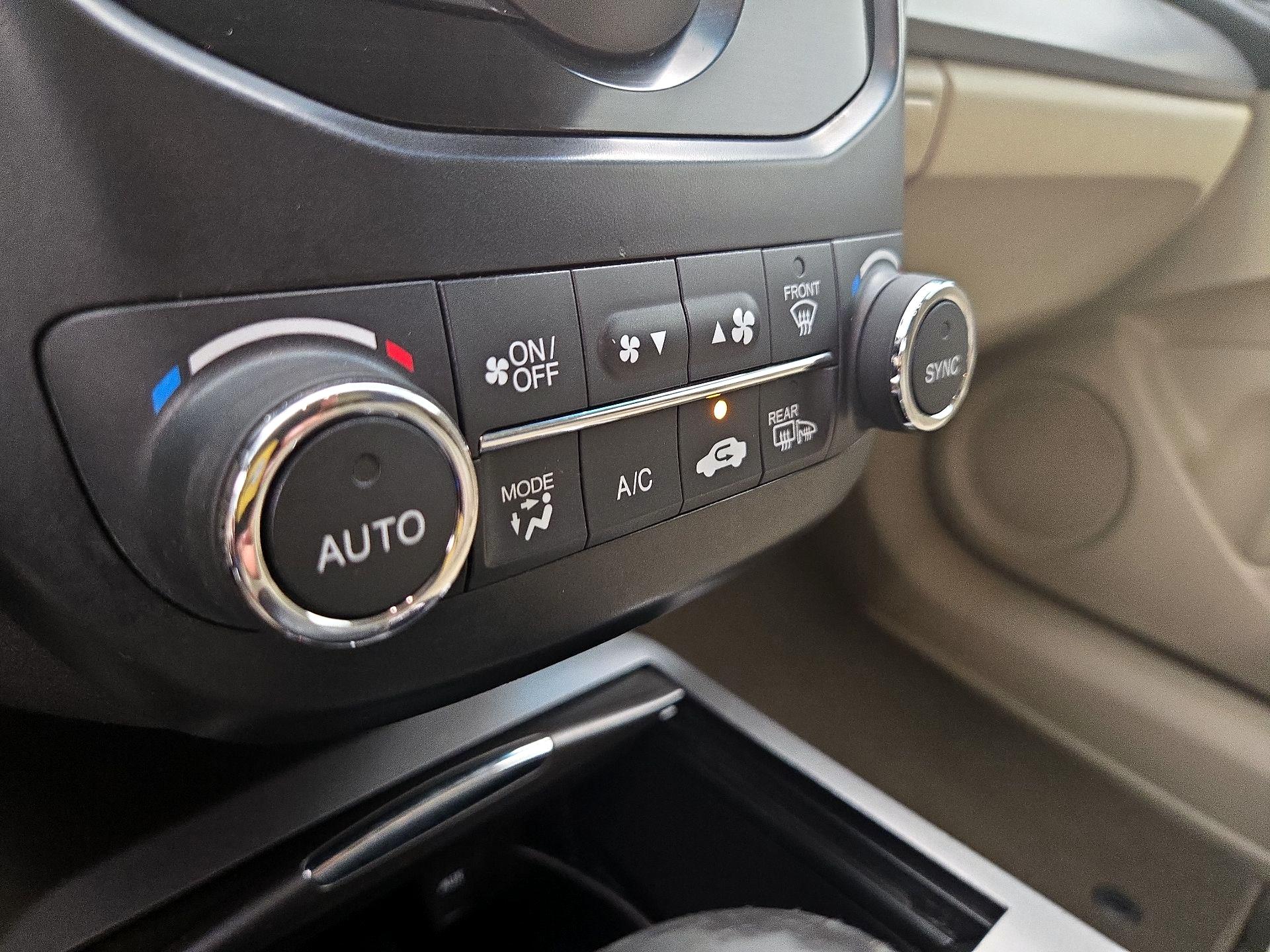 Thumbnail: 2015 Acura RDX - 16