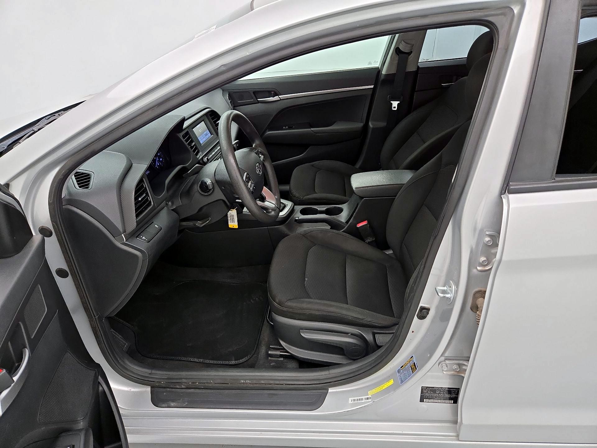 Thumbnail: 2019 Hyundai Elantra - 11